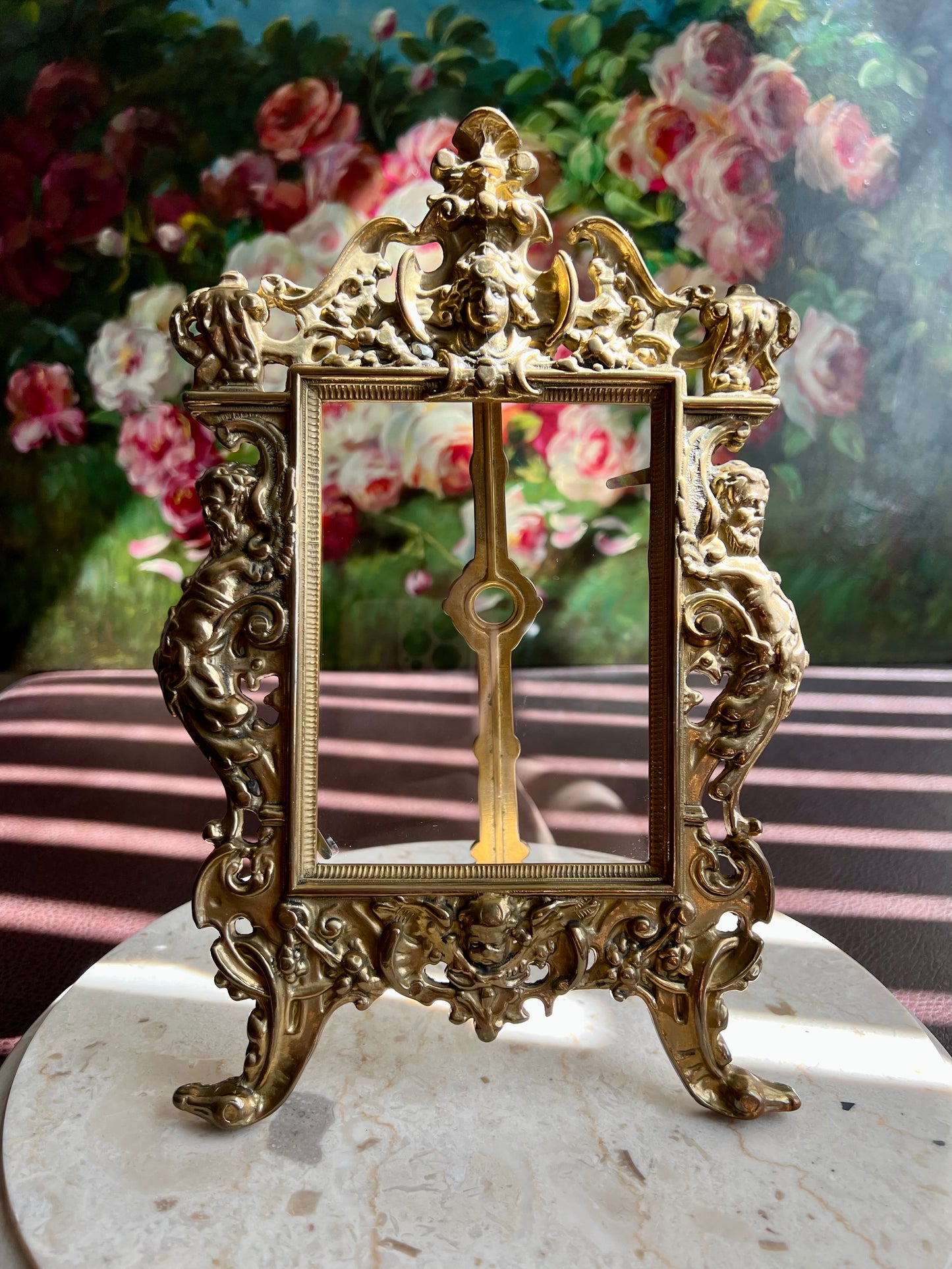 Antique French Brass Victorian Style Ornate Tabletop Photo Frame/ Picture Frame