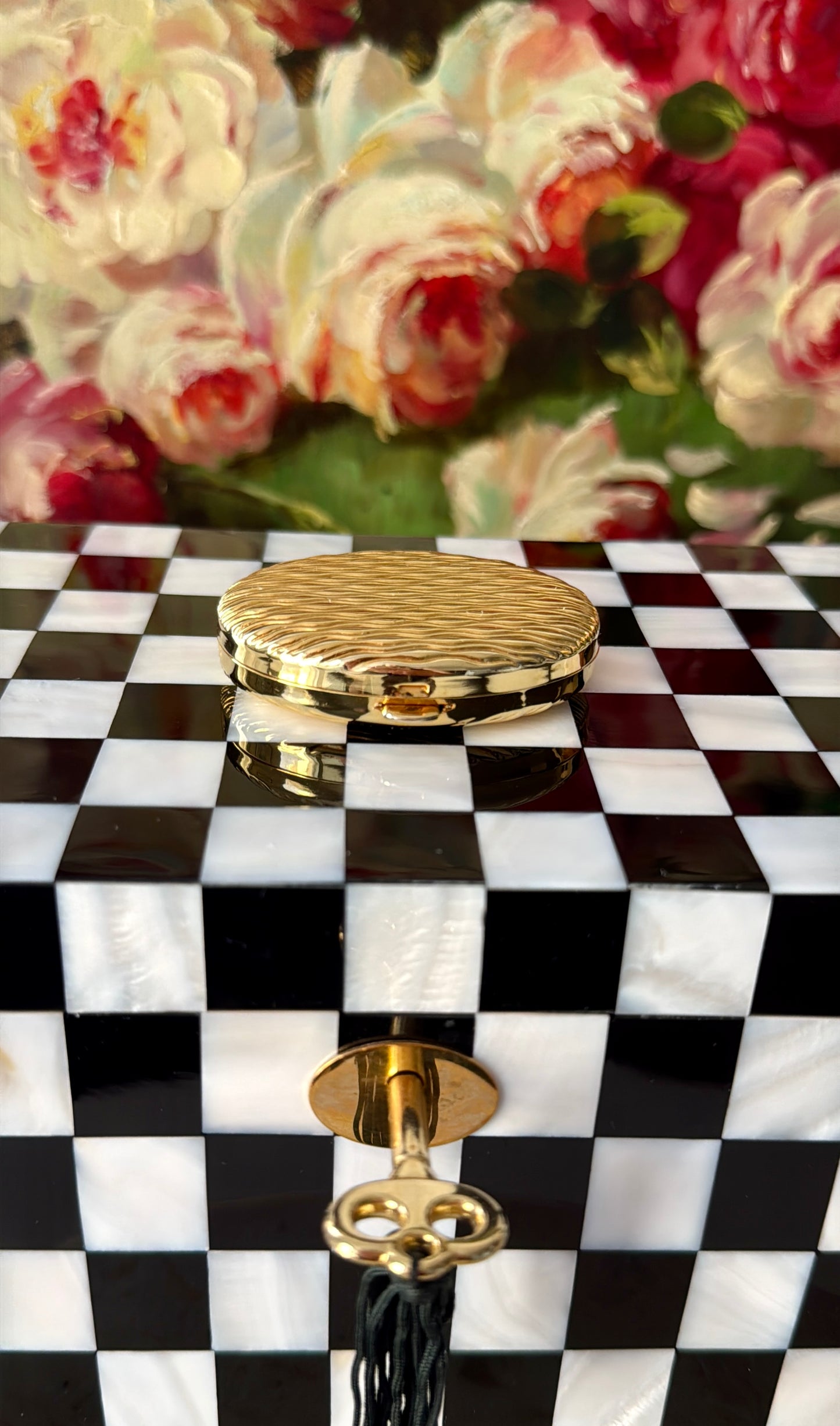 Estée Lauder Limited Edition Oval Waves Of Gold Lucidity Vintage Powder Compact