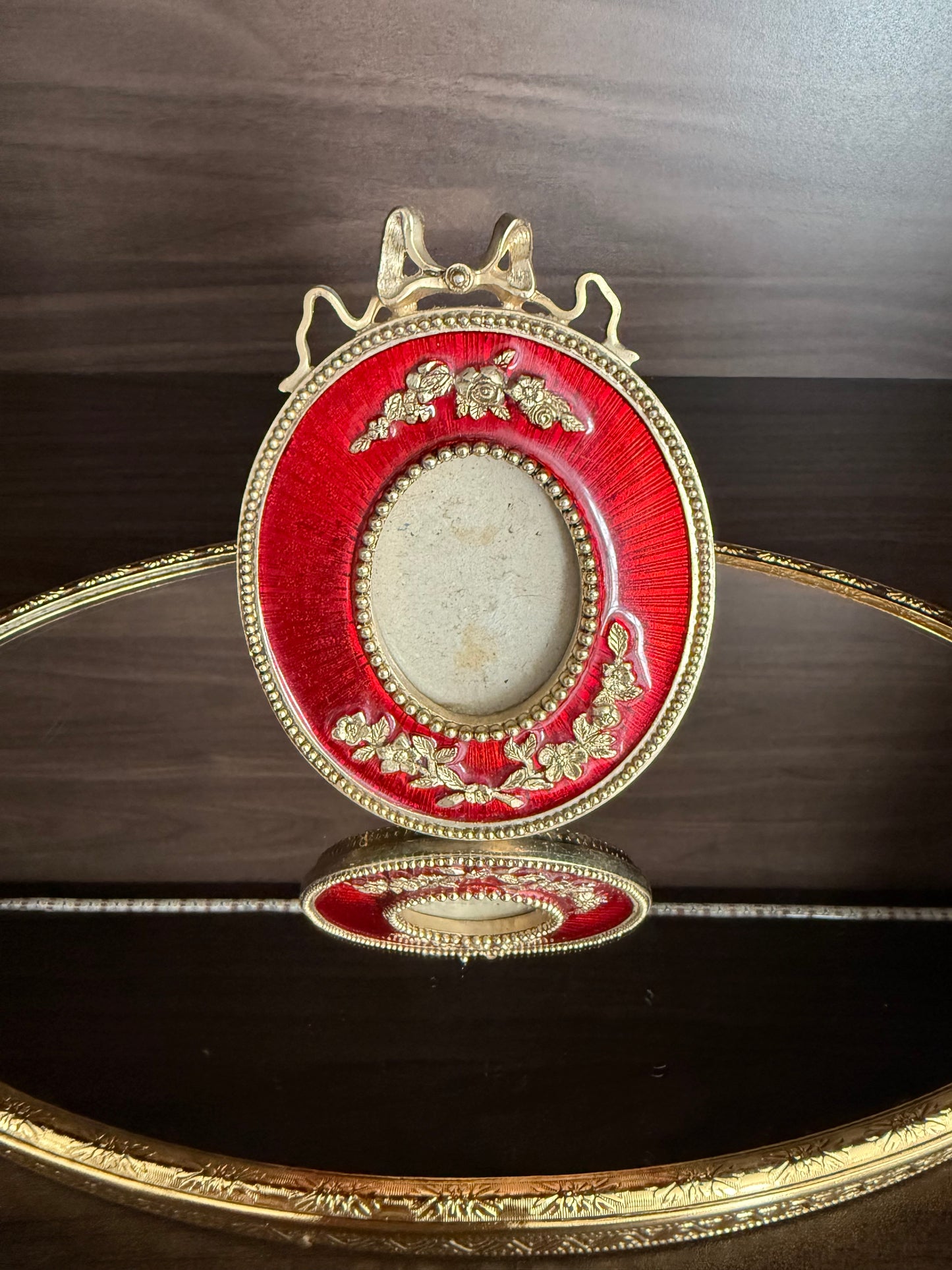 1980s Terragrafics Vintage Mini Ruby Red Oval Enamel Photo/ Picture Frame Bow on Top