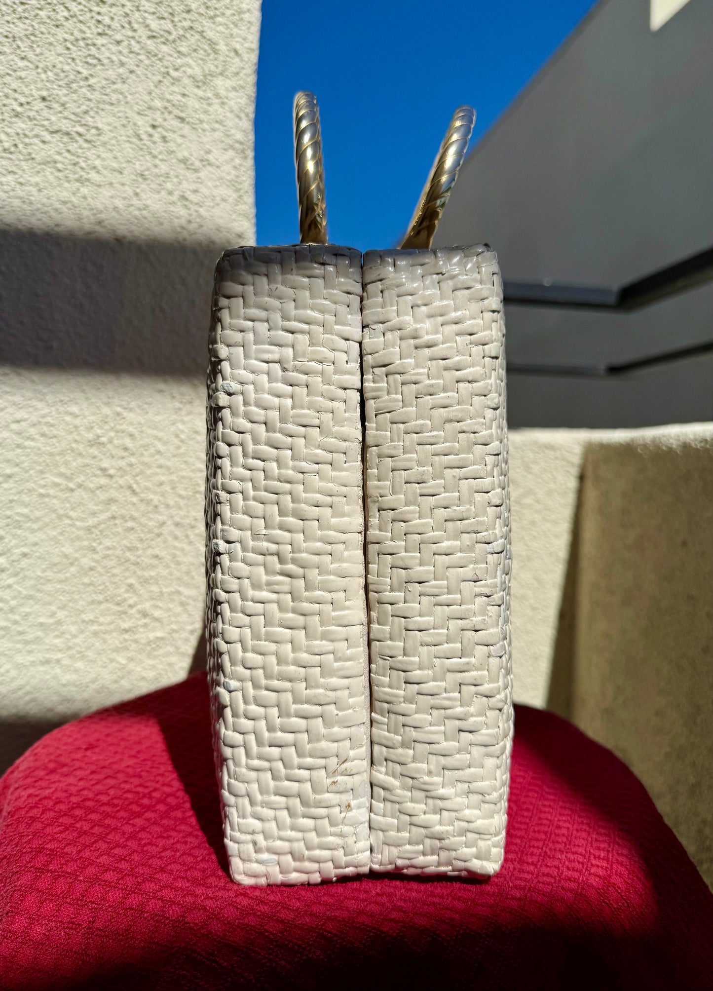 1950s Vintage KORET Elegant White Wicker Luxury Purse/Handbag, Made in Italy, Excellent Condition