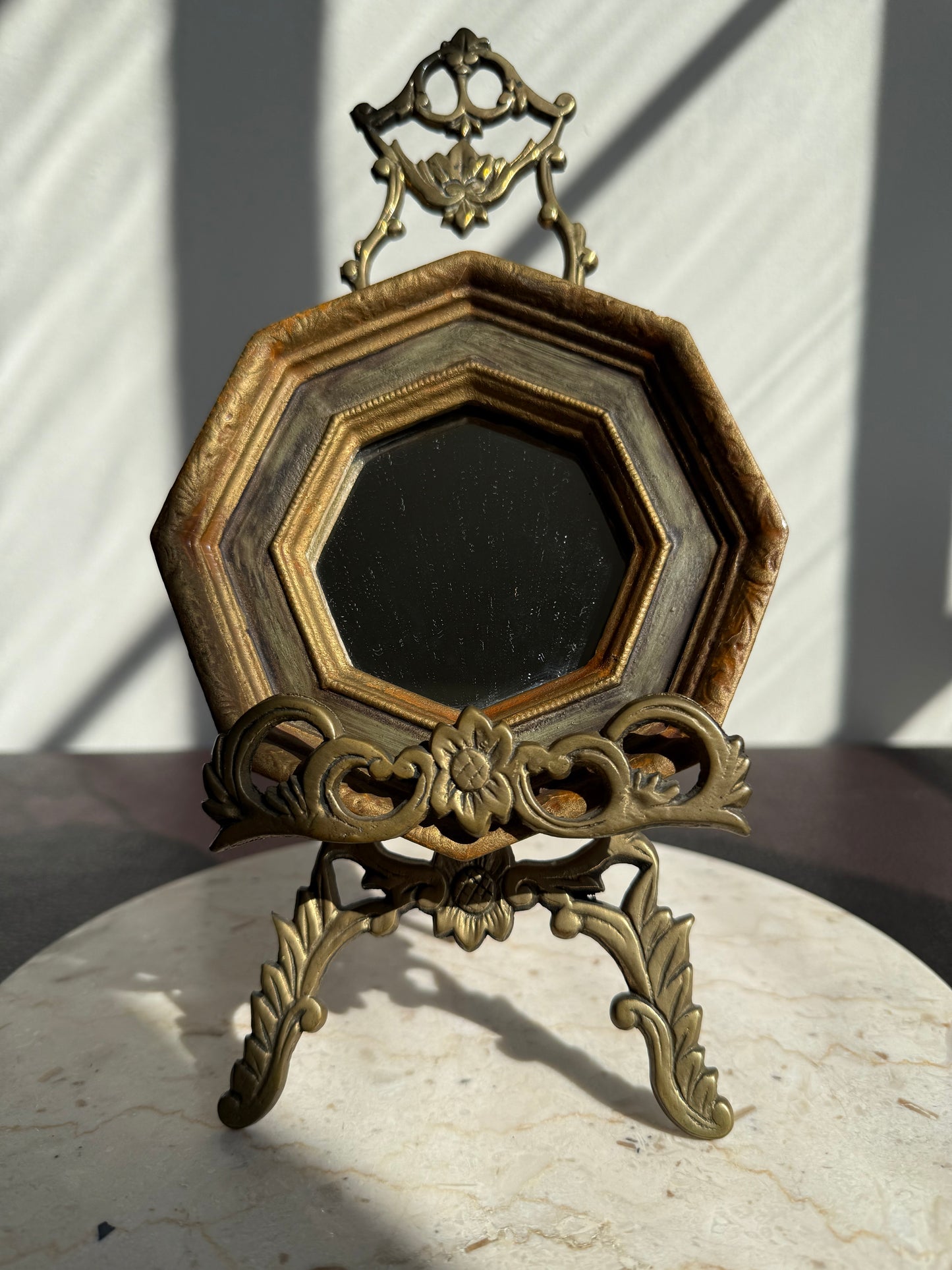 Italian Florentine Gold gilded Wooden Framed Mini Octagon Vintage Wall Mirror
