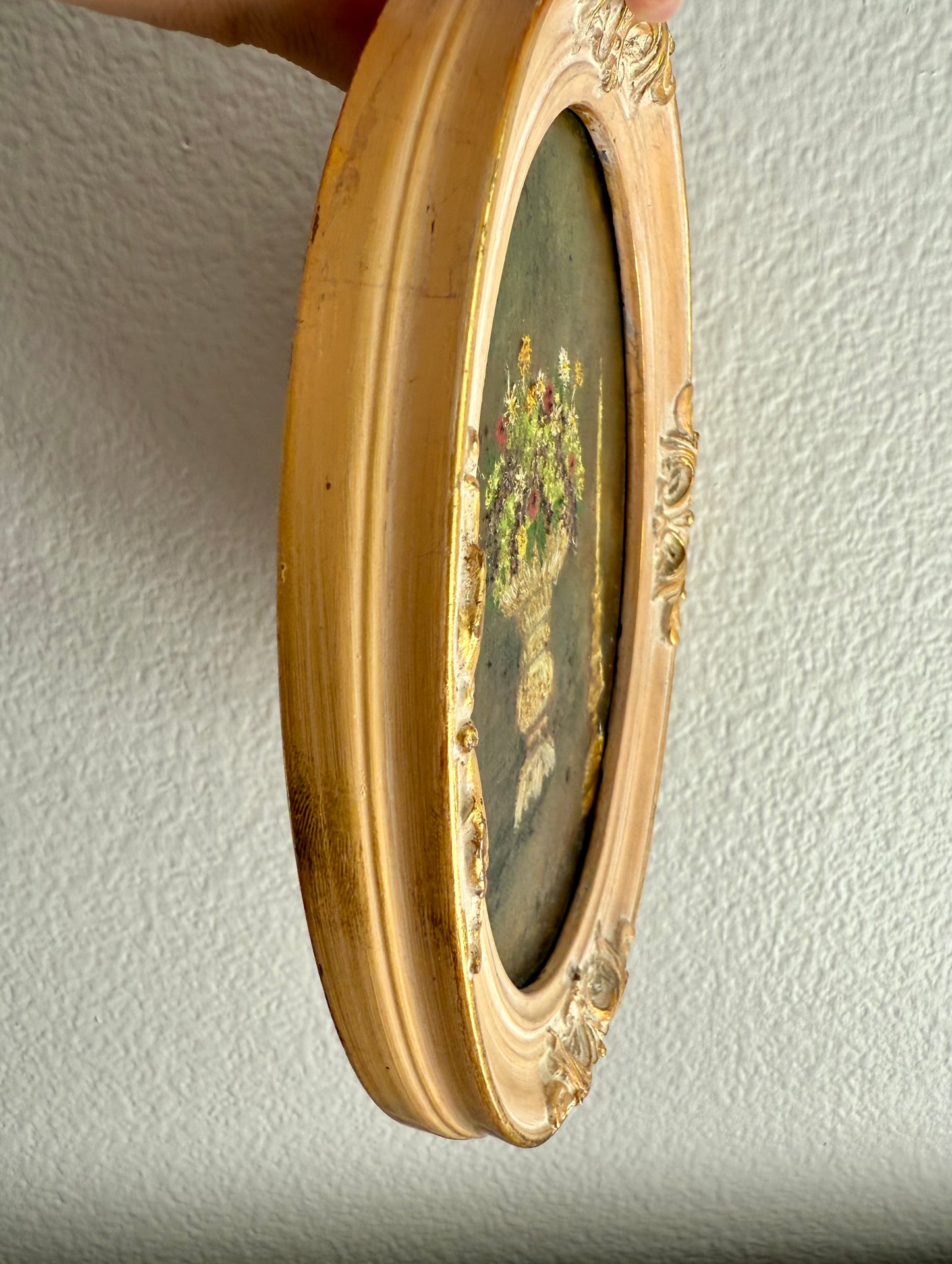 Still Life Signed Vintage Oval Oil Painting with Decorative Wooden Frame