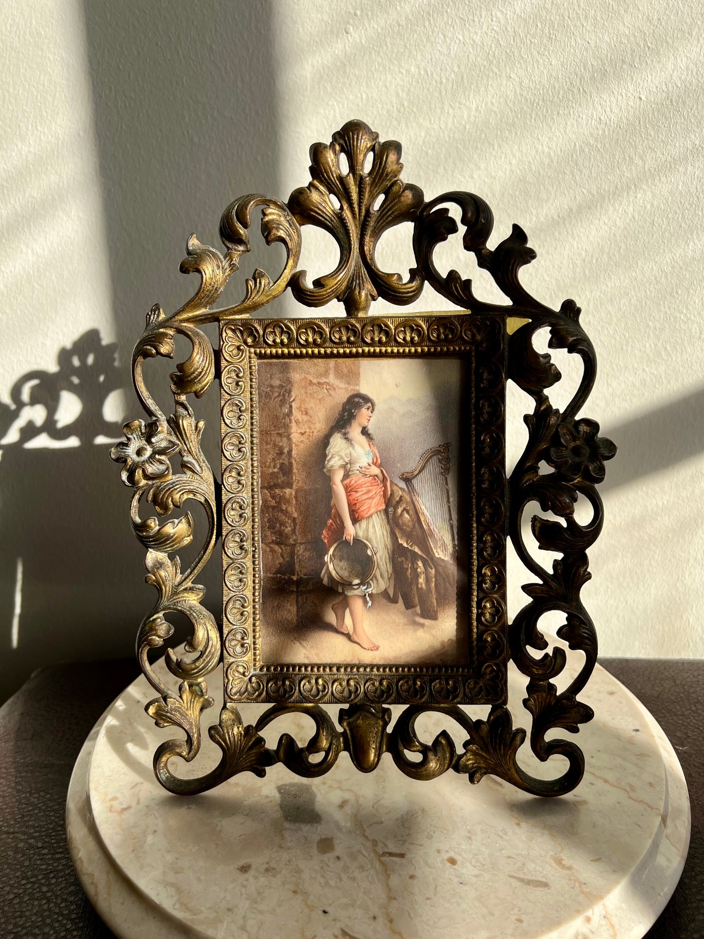 Antique Hand-Painted Original Signed Art of Porcelain Painting with Gilded Florentine Frame from Late 1800s