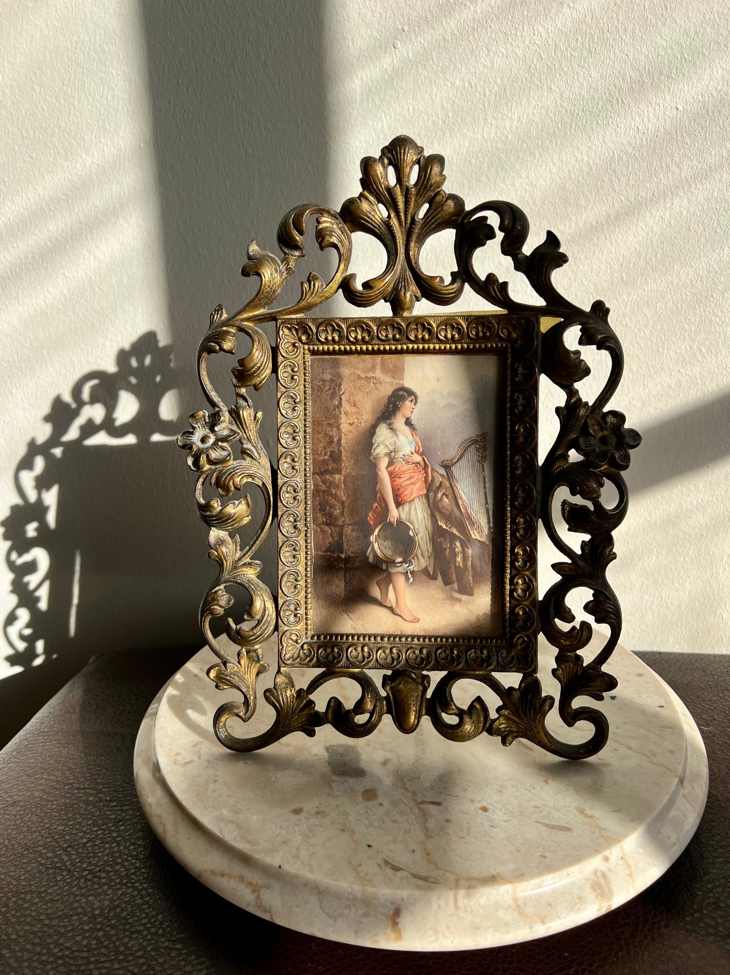 Antique Hand-Painted Original Signed Art of Porcelain Painting with Gilded Florentine Frame from Late 1800s