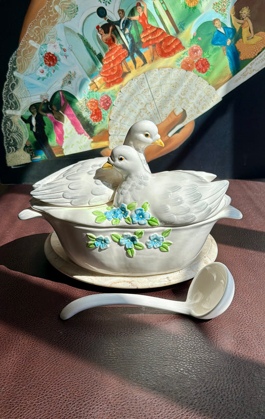 Dove Couple & Forget Me Not Flower Figural Hand Painted Vintage White Ceramic Serving Dish or Soup Tureen, Made in Japan