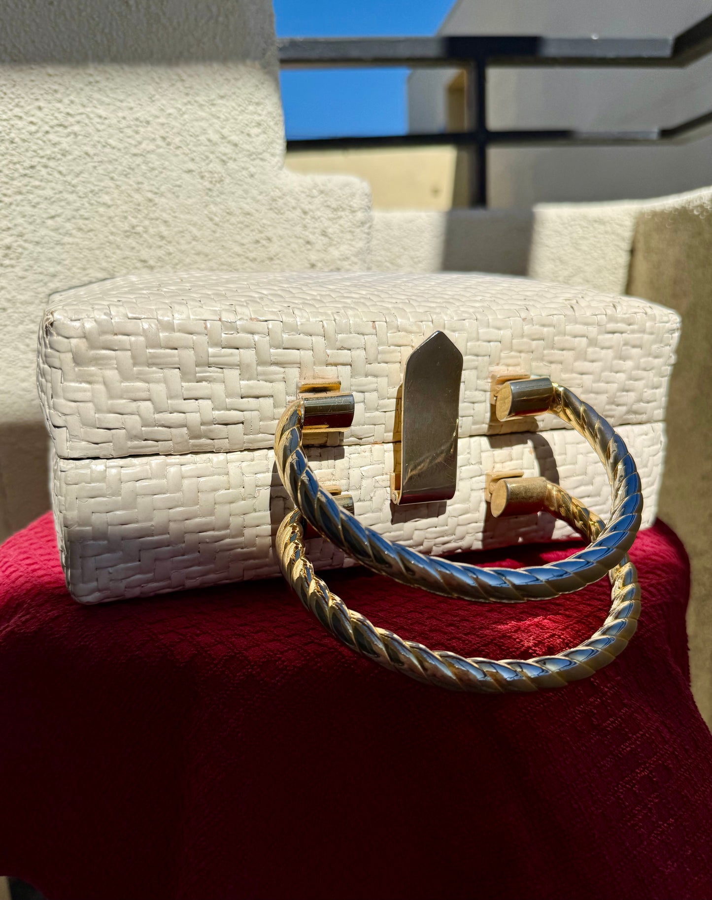 1950s Vintage KORET Elegant White Wicker Luxury Purse/Handbag, Made in Italy, Excellent Condition