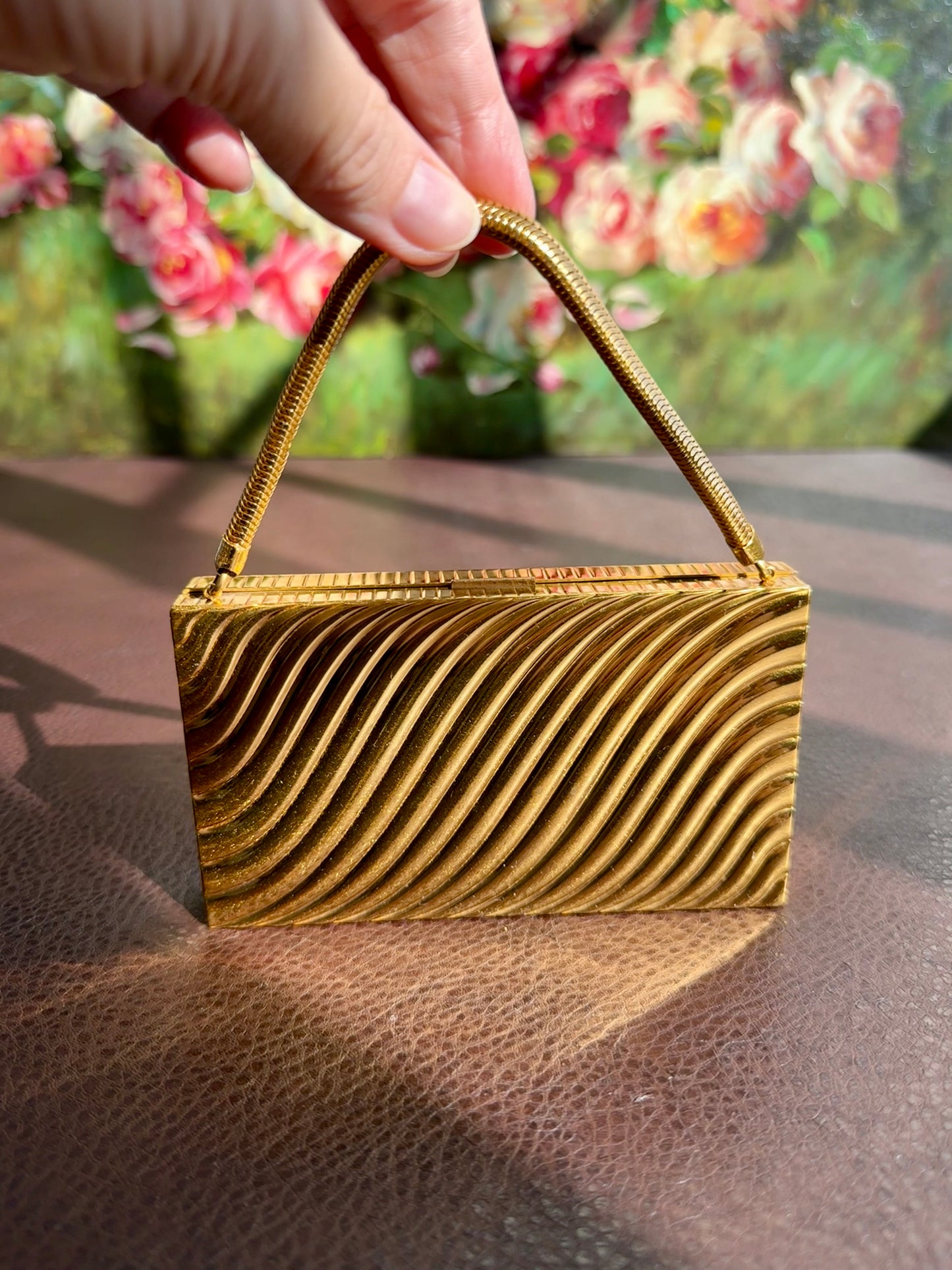 Classic Vintage Evans Gold Tone Cosmetic Cigarette Case Mirror, Makeup Powder Purse/Clutch with Snake Chain Handle
