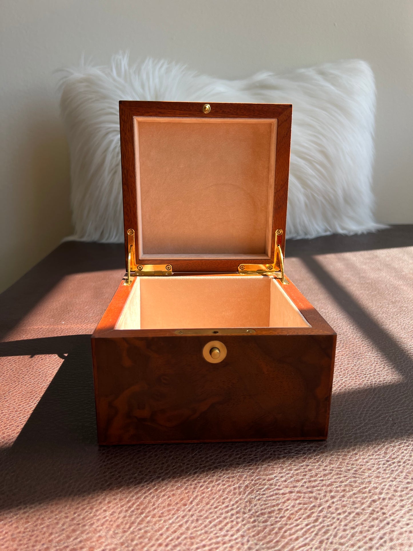 Italian Upscale Vintage Walnut Jewelry Box or Watch Holder by Ercolano