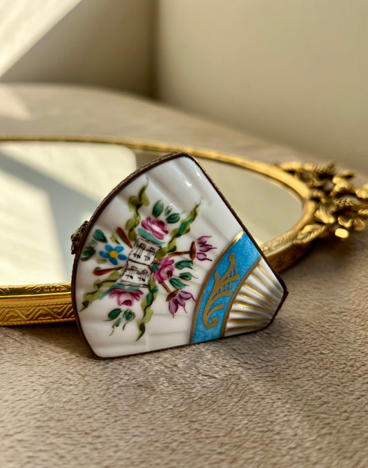 Limoges Shell or Fan Shaped Hand-painted Vintage Porcelain Trinket Box
