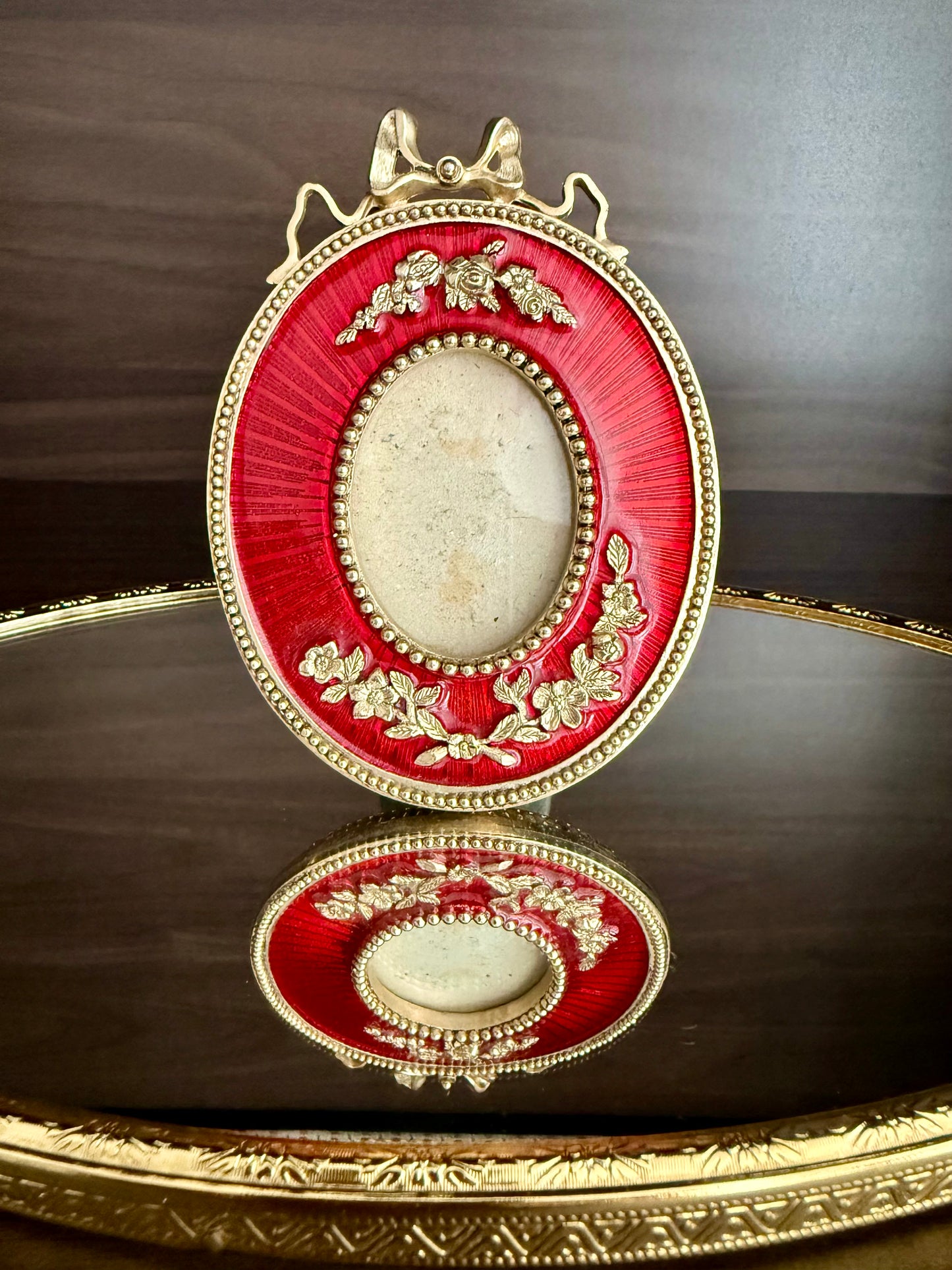 1980s Terragrafics Vintage Mini Ruby Red Oval Enamel Photo/ Picture Frame Bow on Top