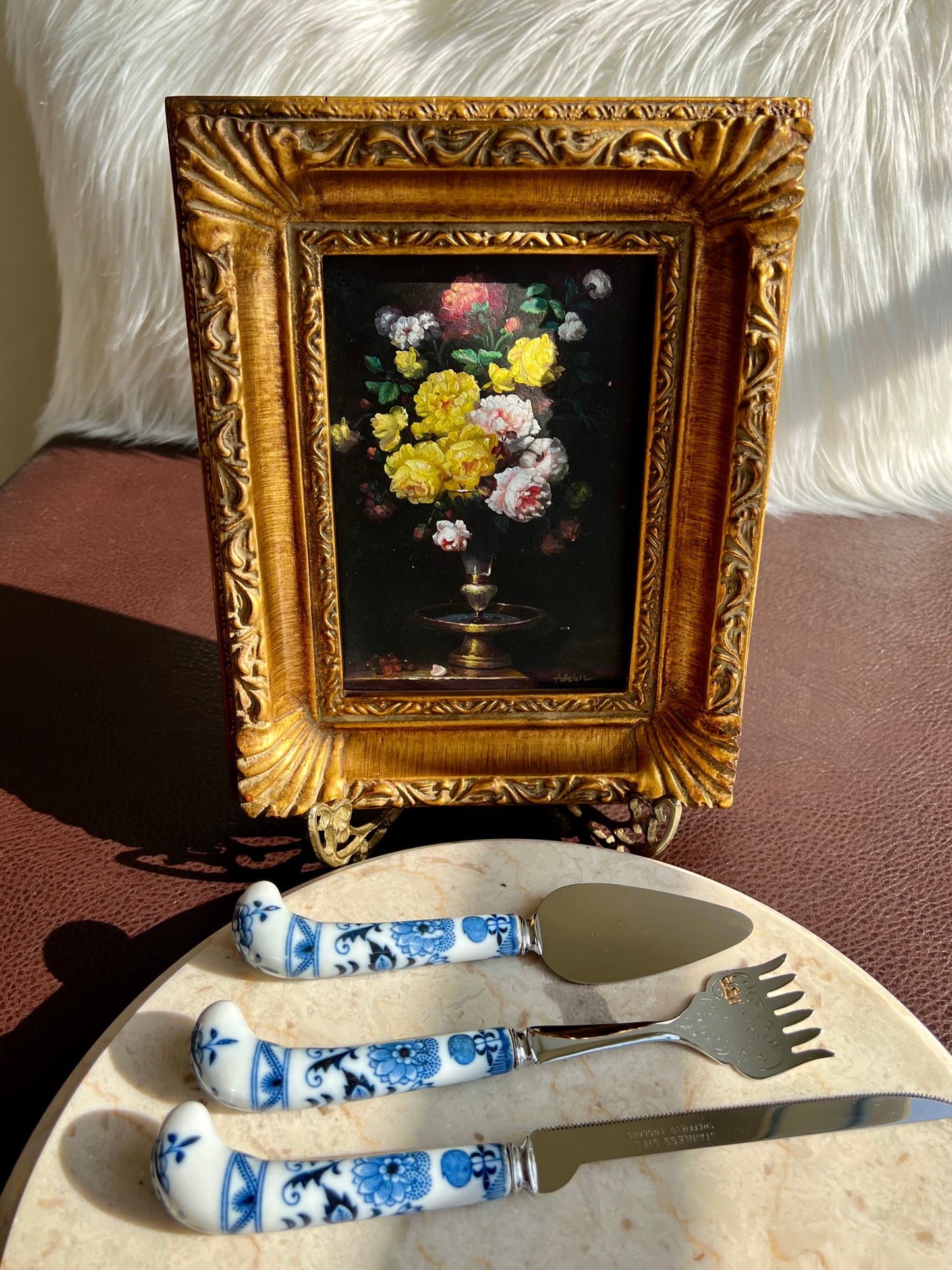 Sheffield England Bagel & Lox Vintage Set it’s in Original Box, Blue and White Porcelain Handle with Blade (3 piece)