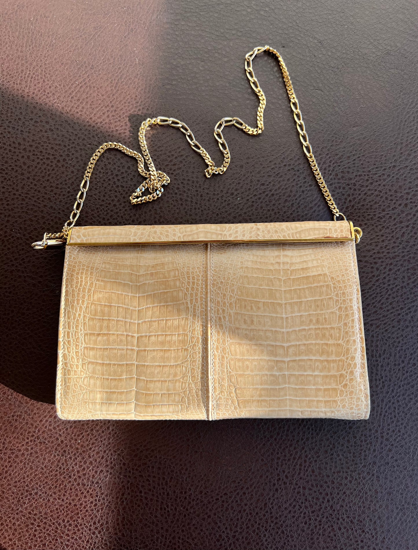Italian Style IRV Beige/ Caramel Vintage Crocodile Leather Texture Purse /Handbag with Gold-plated Metal Strap