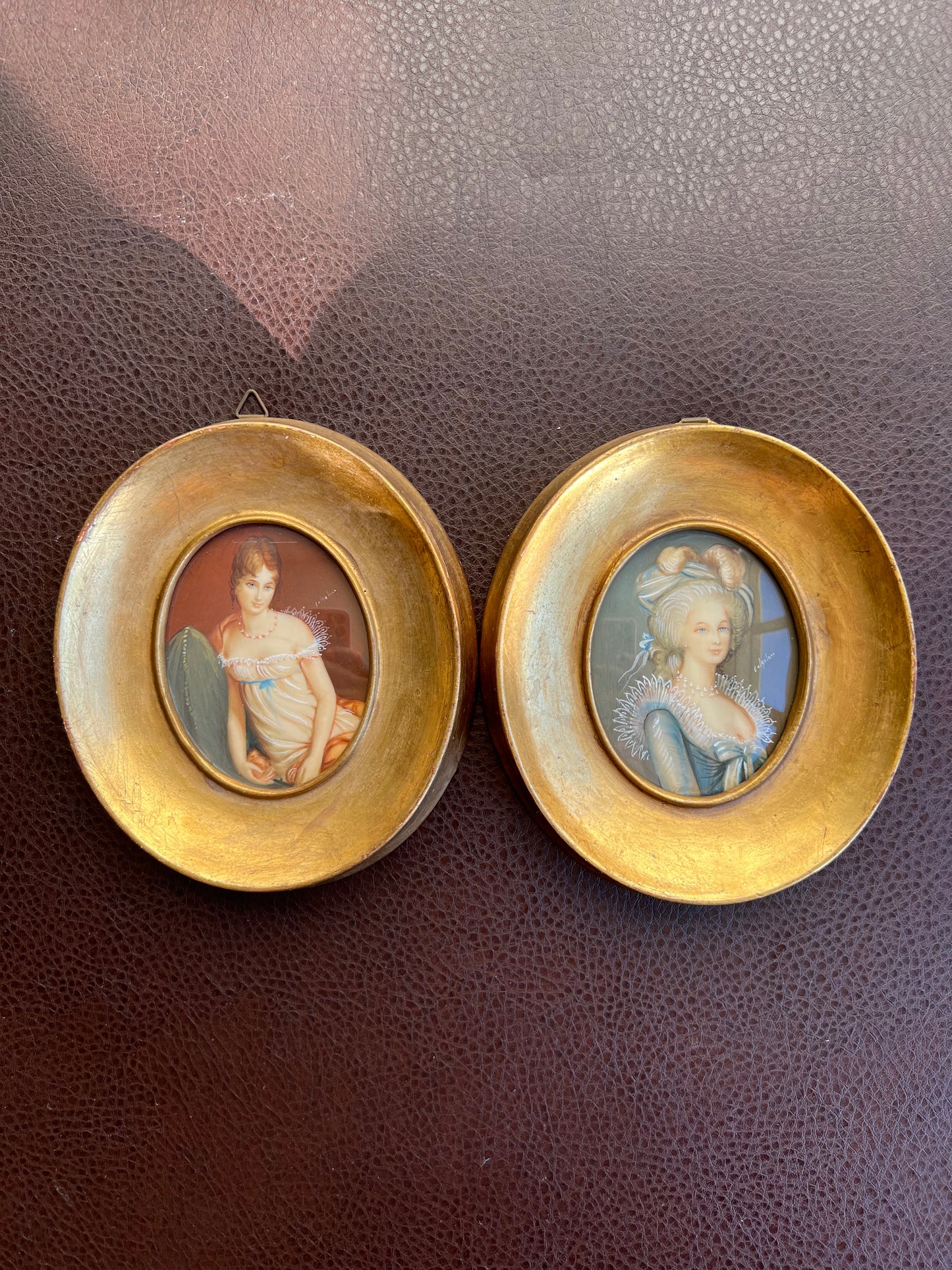 Antique/ Vintage Italian Miniature Oval Gilded Wooden Framed Original, Signed Painting Portrait Of Royal Lady Wall Decor c1900's