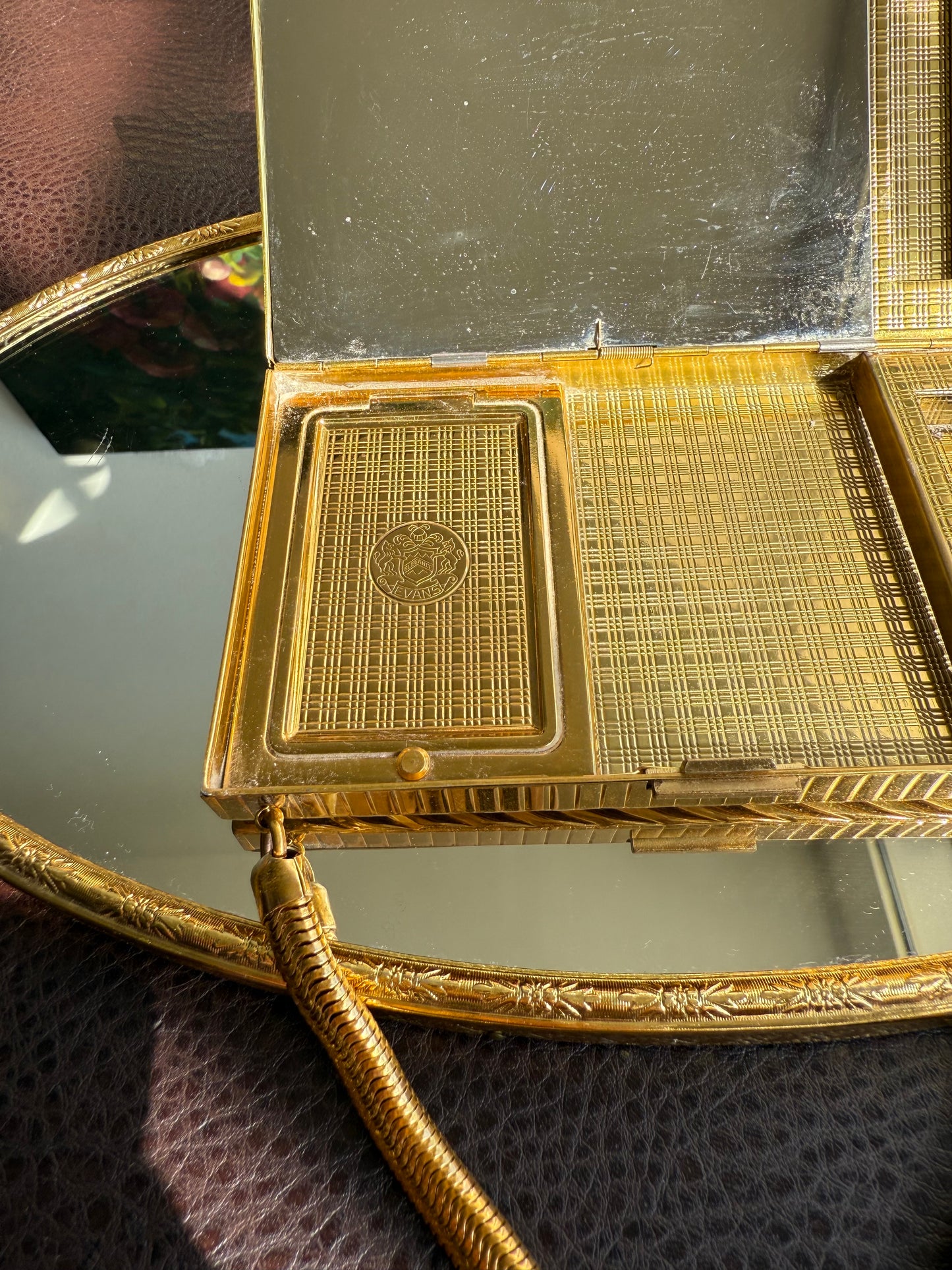 Classic Vintage Evans Gold Tone Cosmetic Cigarette Case Mirror, Makeup Powder Purse/Clutch with Snake Chain Handle