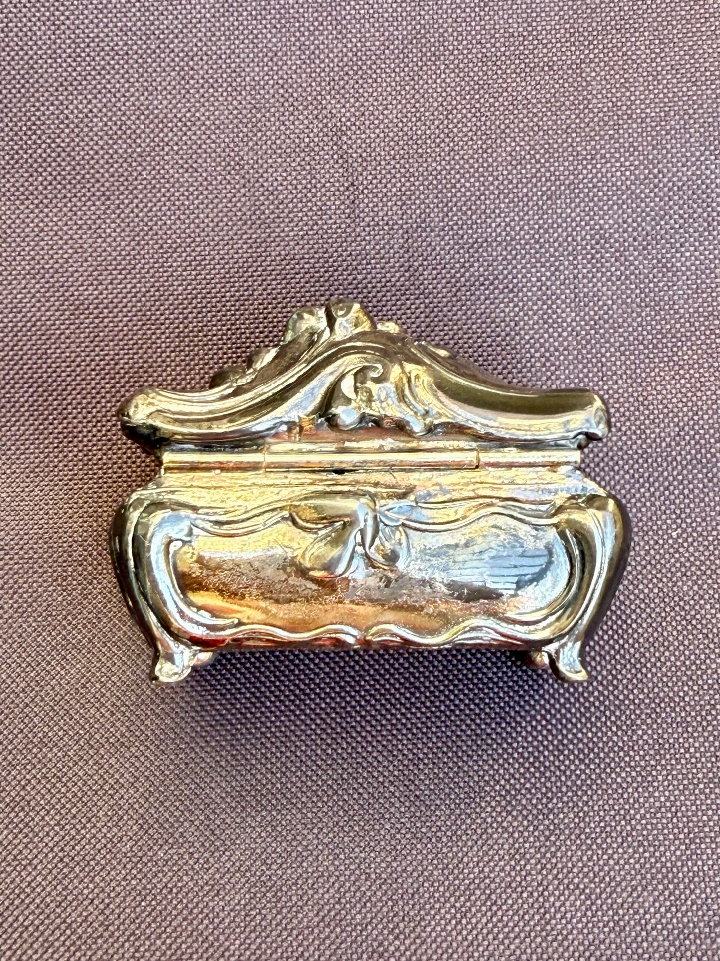 Antique Art Nouveau Metal Floral Casket Jewelry Box, from Early 20th Century, Made by Jennings Brothers (JB 181)