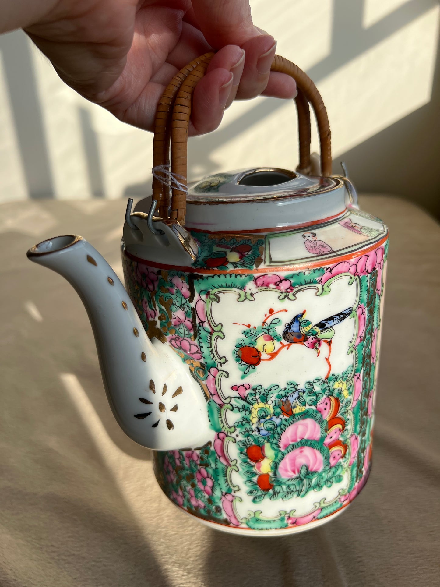 Rose Medallion Chinese Woven Tea Basket with 2 Cups & a Teapot, Antique/ Vintage