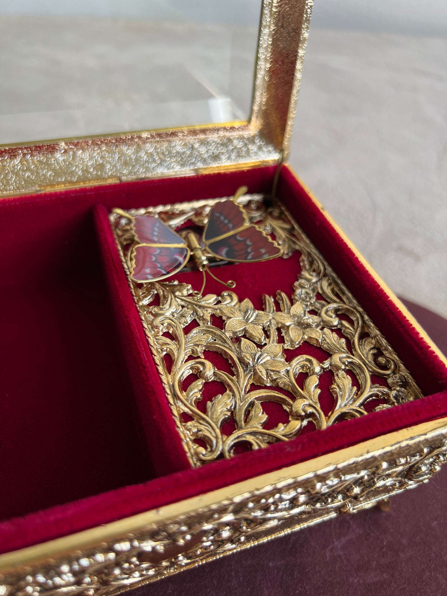 Butterfly Gold Brass Tone Westland Vintage Jewelry Music Box
