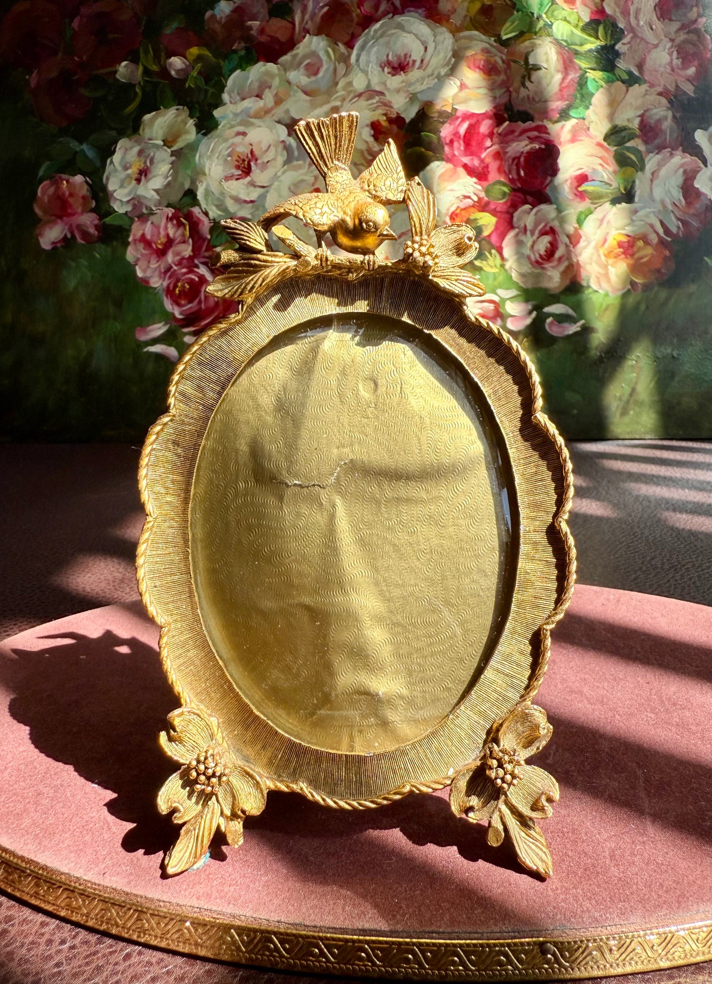 24kt Gold Plated Matson Vintage Bird on Dogwood Flowers Ornate Oval Small Photo Frame from the 1960s, Made in USA