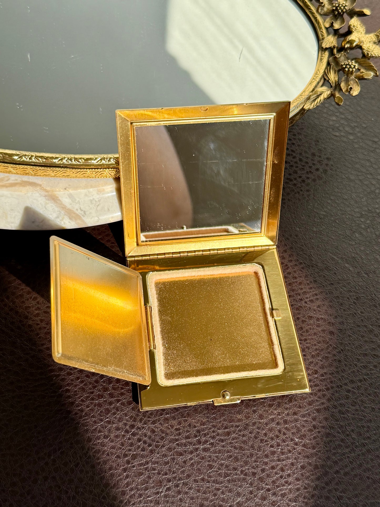 1940s Voluptè Brass Cameo Lady Vintage Makeup Powder Compact Mirror with Hearts and Gemstones Decoration - Made in USA