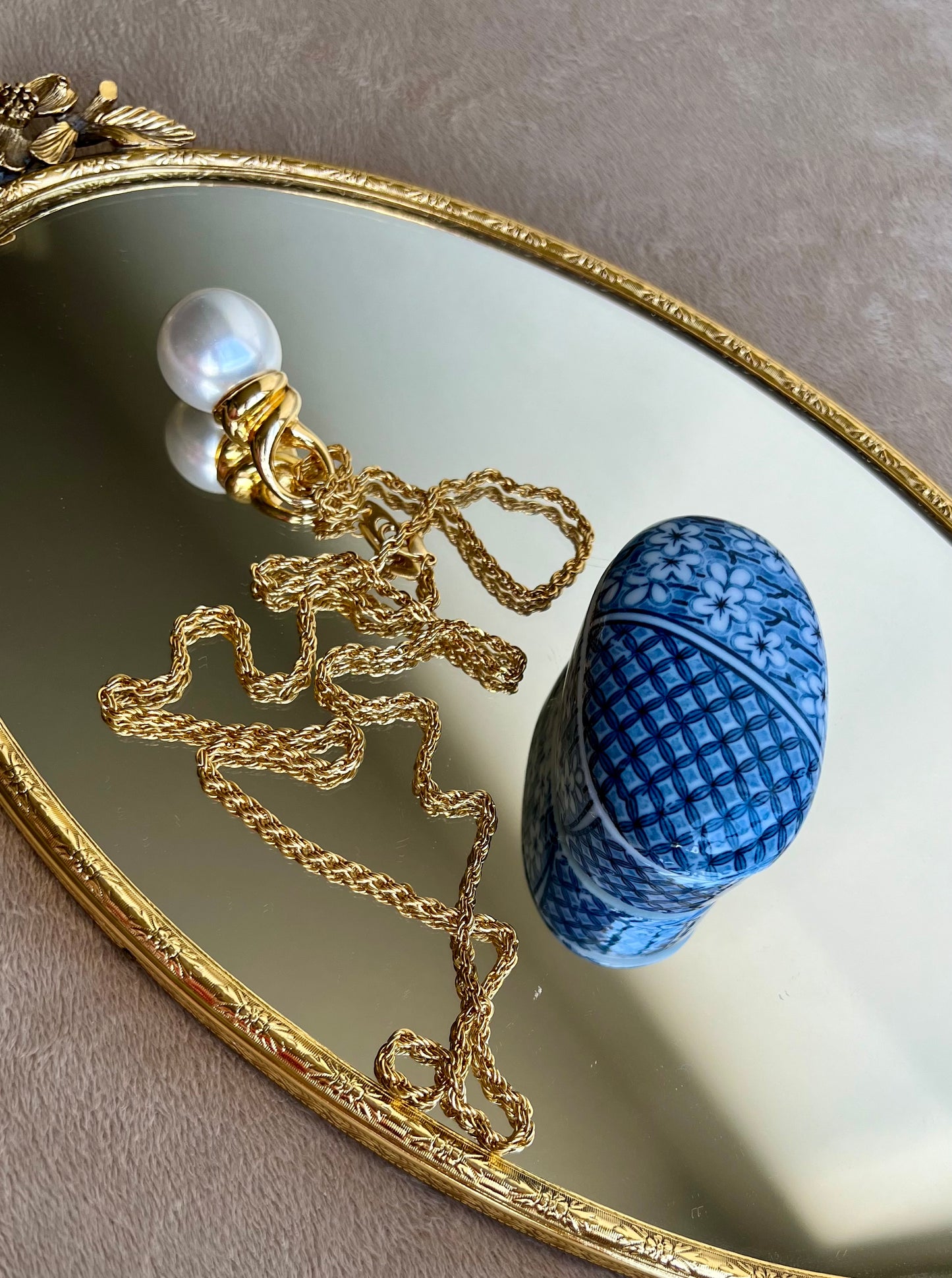 Tiffany & Co. Oval Mini Blue and White Floral Porcelain Vintage Jewelry Box