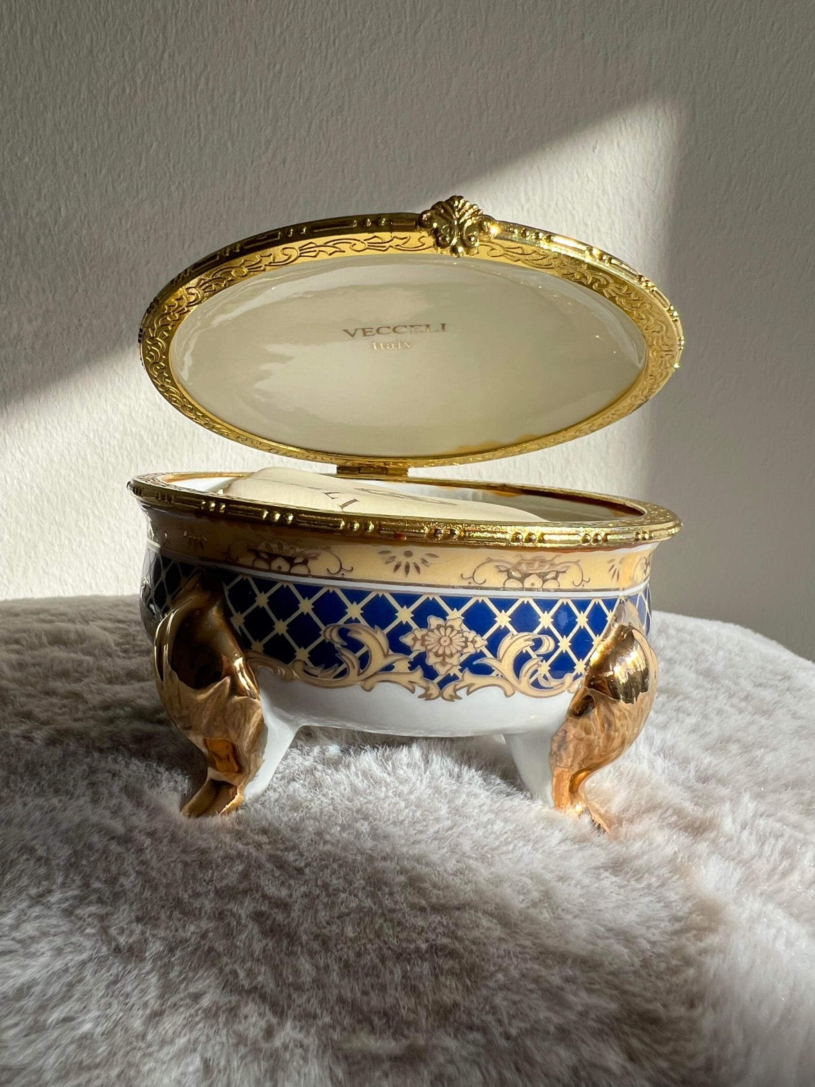 Vecelli Italian Vintage Porcelain Four Legged Jewelry Box