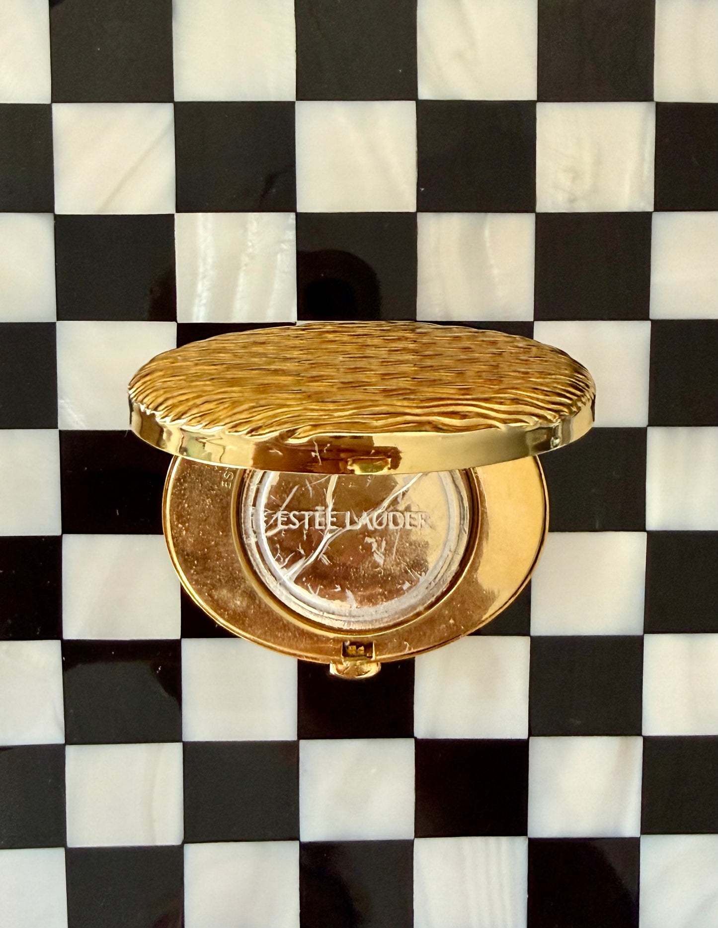 Estée Lauder Limited Edition Oval Waves Of Gold Lucidity Vintage Powder Compact