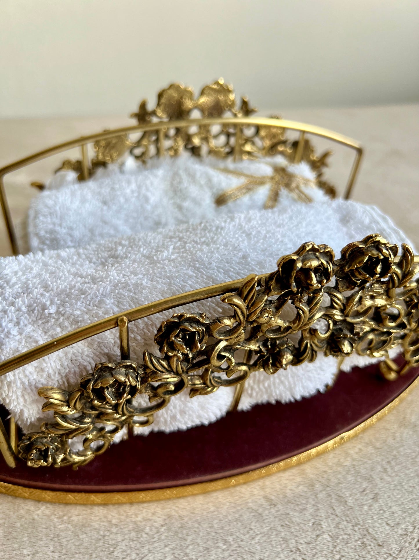 Matson Style Gold Tone Vintage Face Towel or Tissue Box Holder