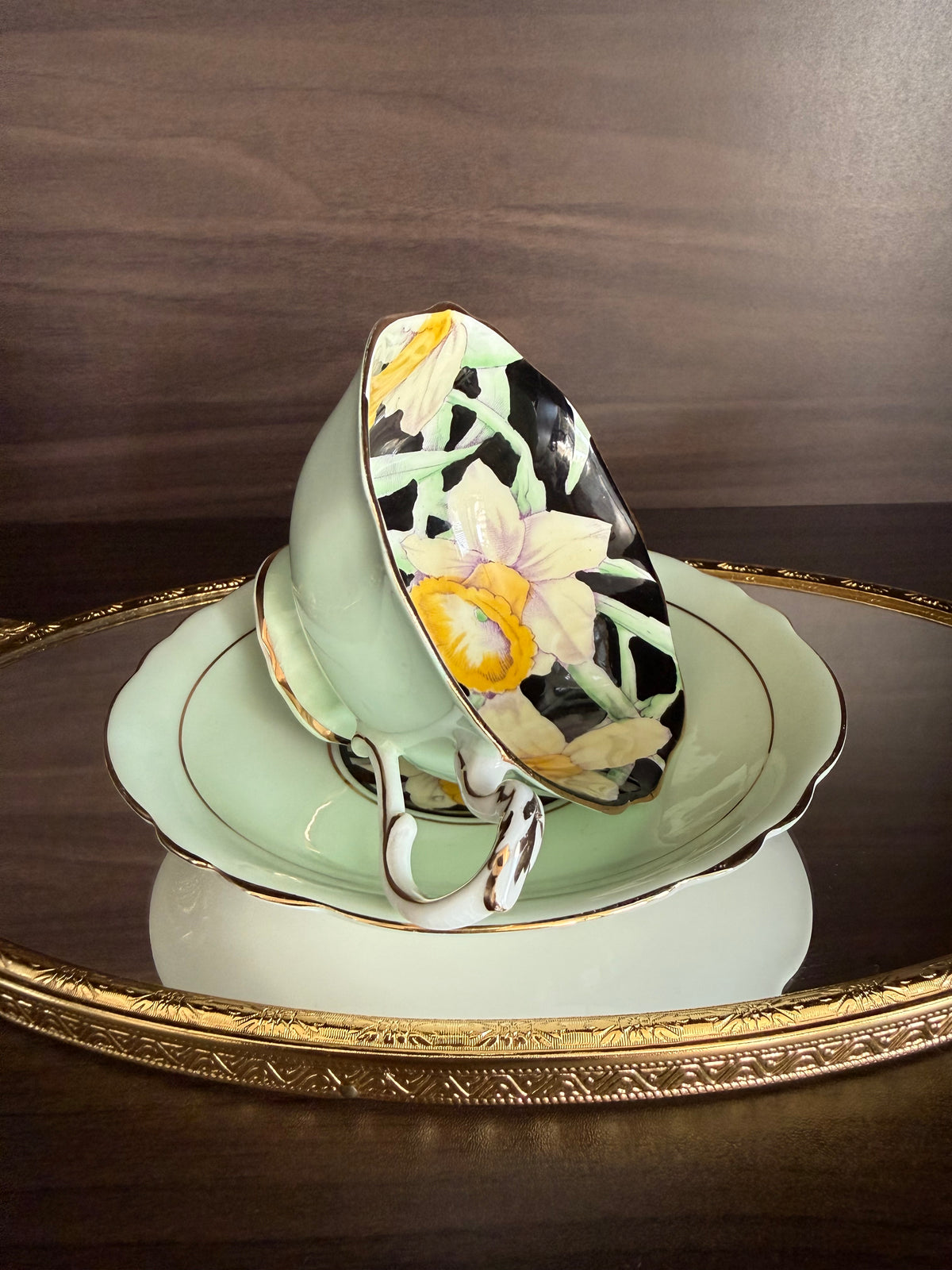 Antique 1940s Paragon Daffodil (Narcissus) Hand-Painted Porcelain Teacup and Saucer - Made in England