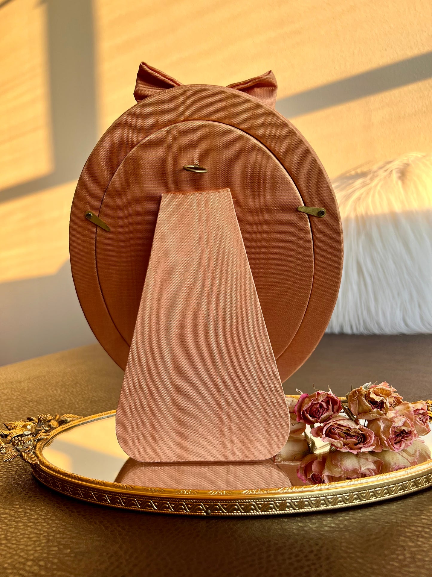 Elegant Pink Silk Style Material - coated Vintage Photo/ Picture Frame with Bow