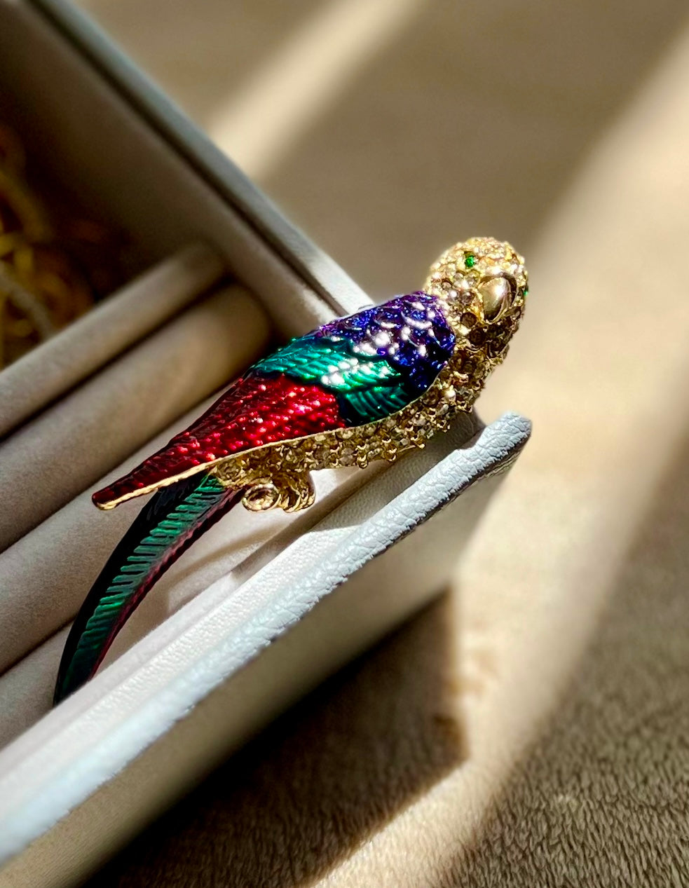 Multicolor parrot pin brooch with rhinstones enamel