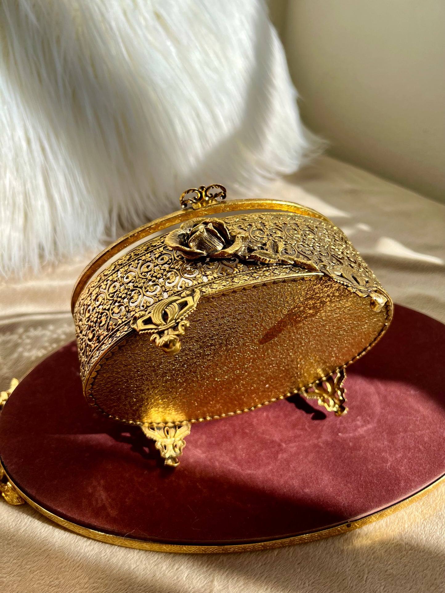 New York StyleBuilt Jewelry Vintage Casket Oval Shaped Glass Lid with Ornate Gold Rose