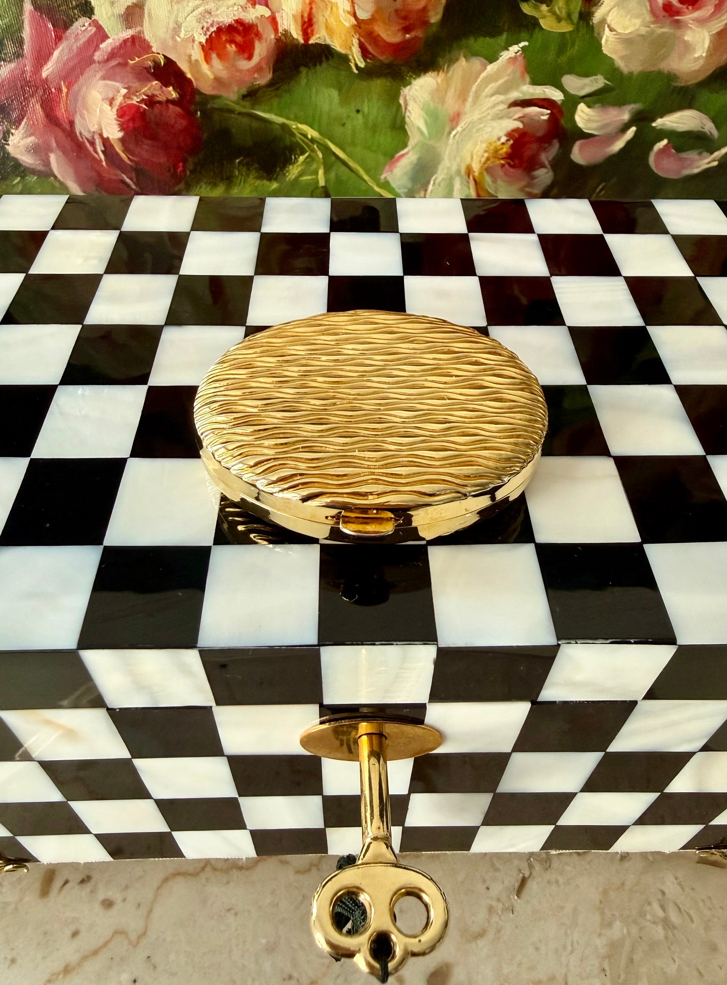 Estée Lauder Limited Edition Oval Waves Of Gold Lucidity Vintage Powder Compact