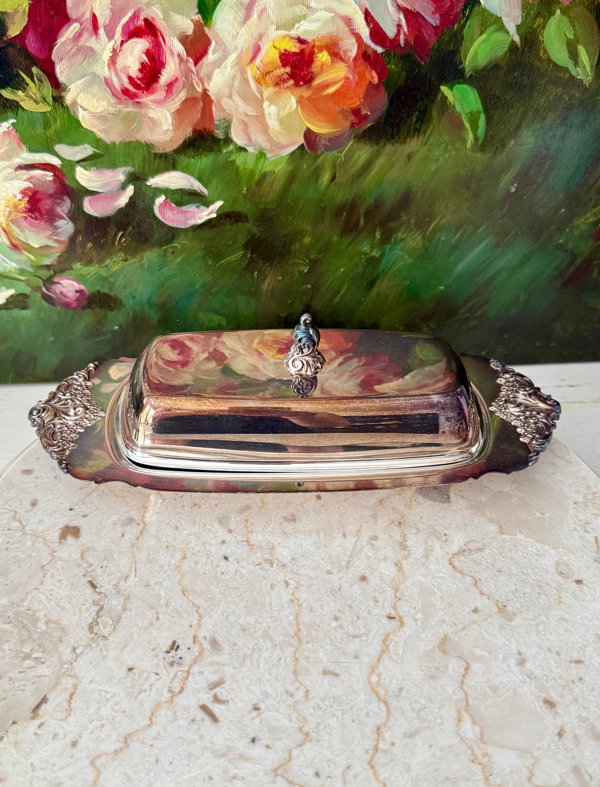 Wallace "Baroque" Silverplated Covered Vintage Butter Dish (Model #206)