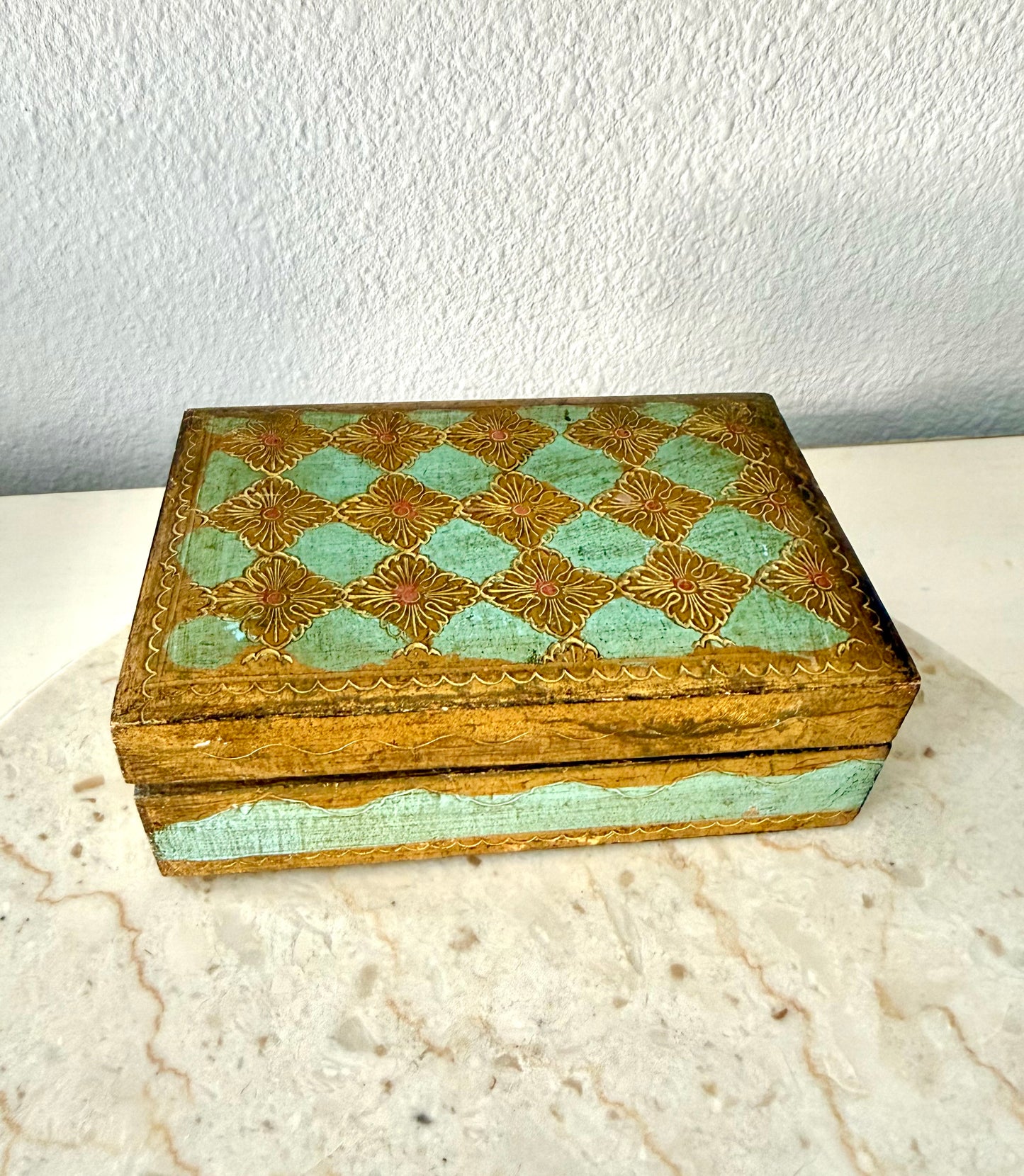 Italian Vintage Florentine Gold Gilt Wooden Handmade Jewelry Box