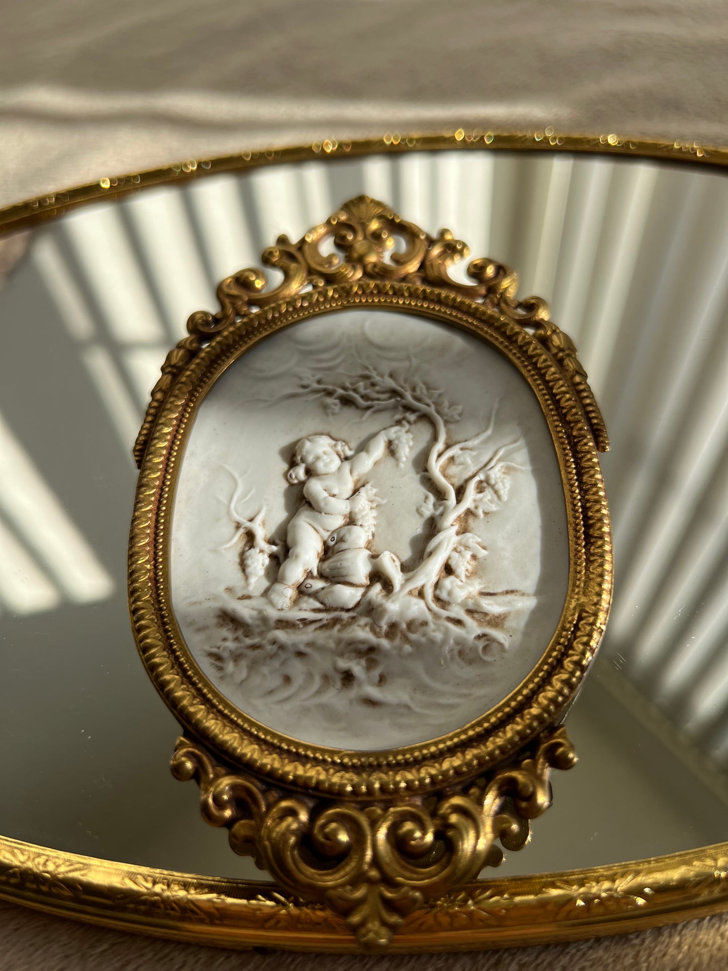 Capodimonte Vintage Porcelain Wall Decor in Bronze Style Metal Frame