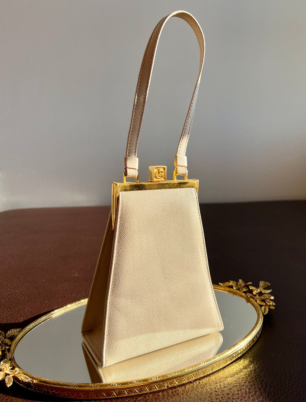 Beige Vintage Elegant Luxury Faux Leather Handbag/ Purse with “IG”Monogram on the Gilded Opening Buckle - Italian Style