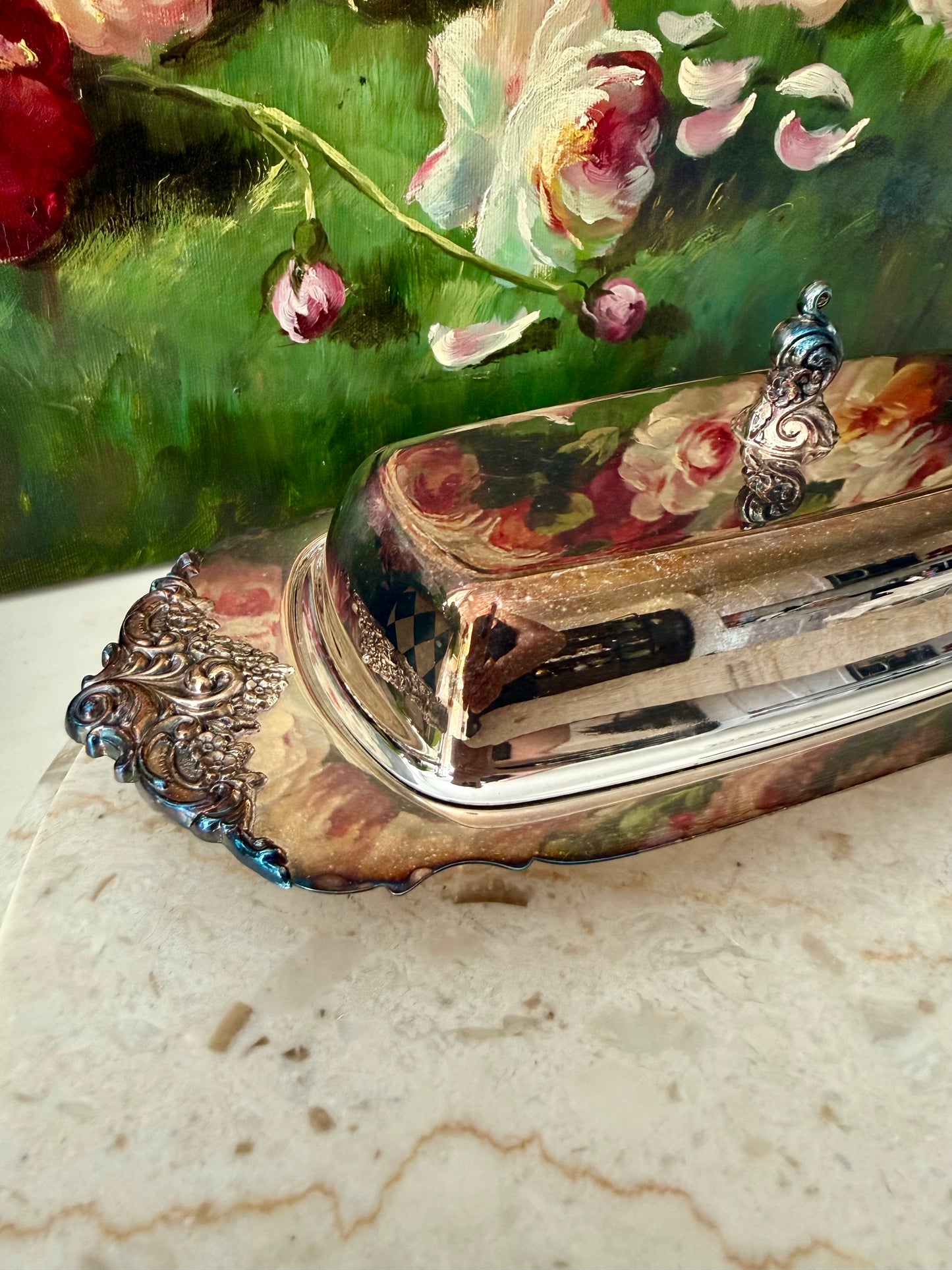 Wallace "Baroque" Silverplated Covered Vintage Butter Dish (Model #206)