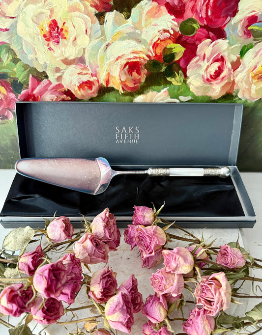 Saks Fifth Avenue Sheffield Silver Vintage Cake Server with a White Mother-of-pearl Handle - Made in England
