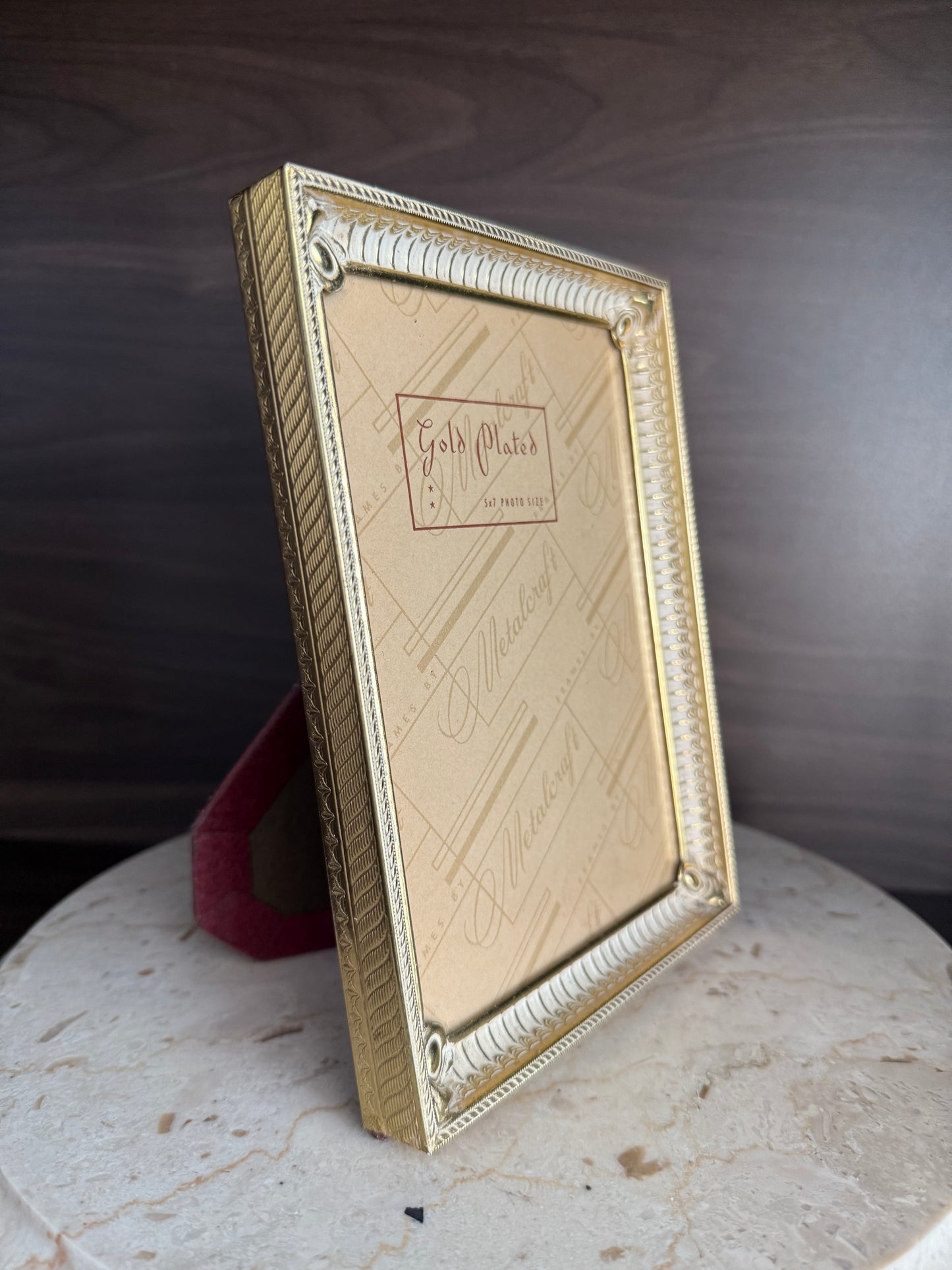 A Pair of Metalcraft Ornate Beautiful Gold-plated Picture/ Photo Frames (2 pcs)