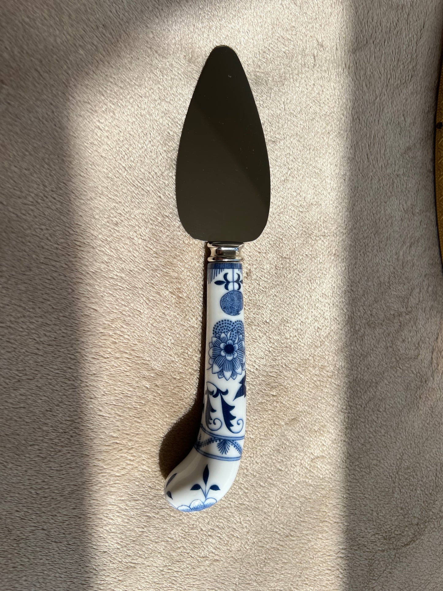 Mini BLUE DANUBE Cake Server, Sheffield England