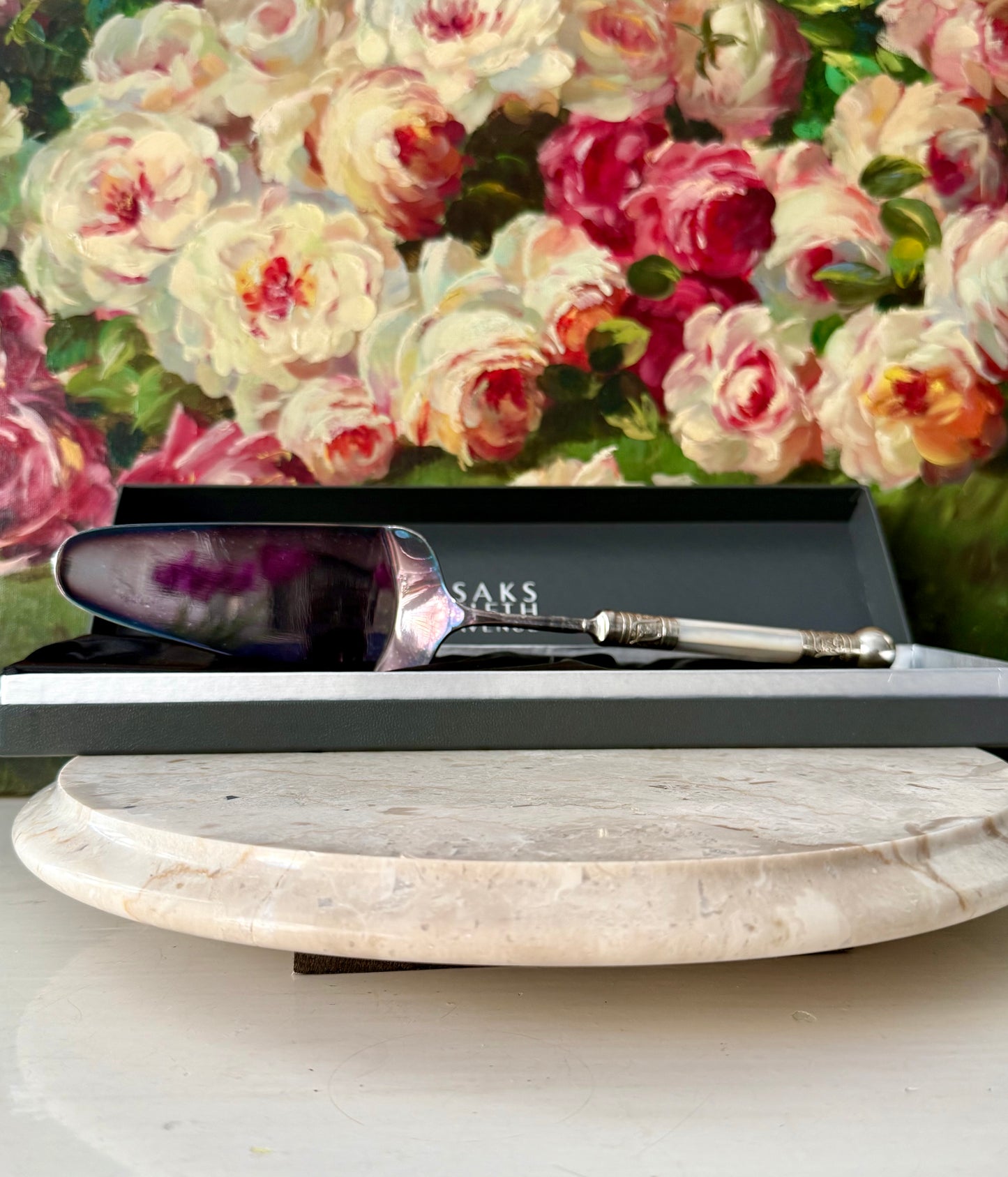 Saks Fifth Avenue Sheffield Silver Vintage Cake Server with a White Mother-of-pearl Handle - Made in England