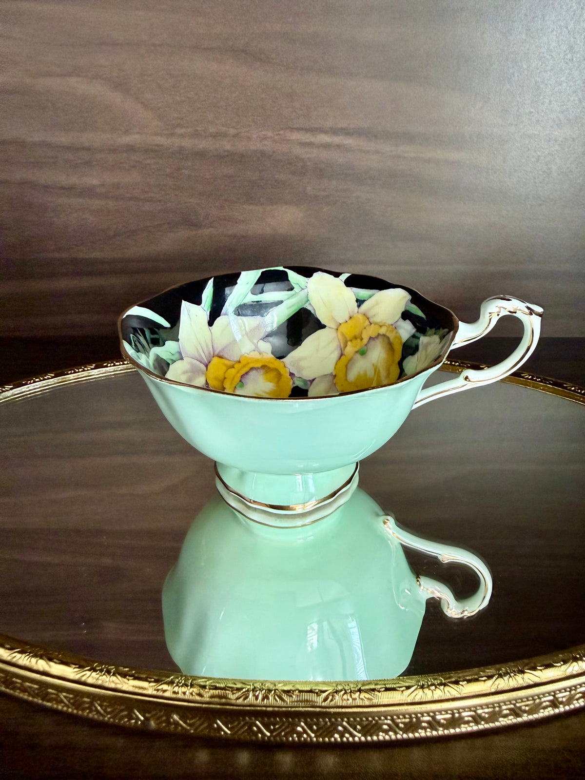Antique 1940s Paragon Daffodil (Narcissus) Hand-Painted Porcelain Teacup and Saucer - Made in England