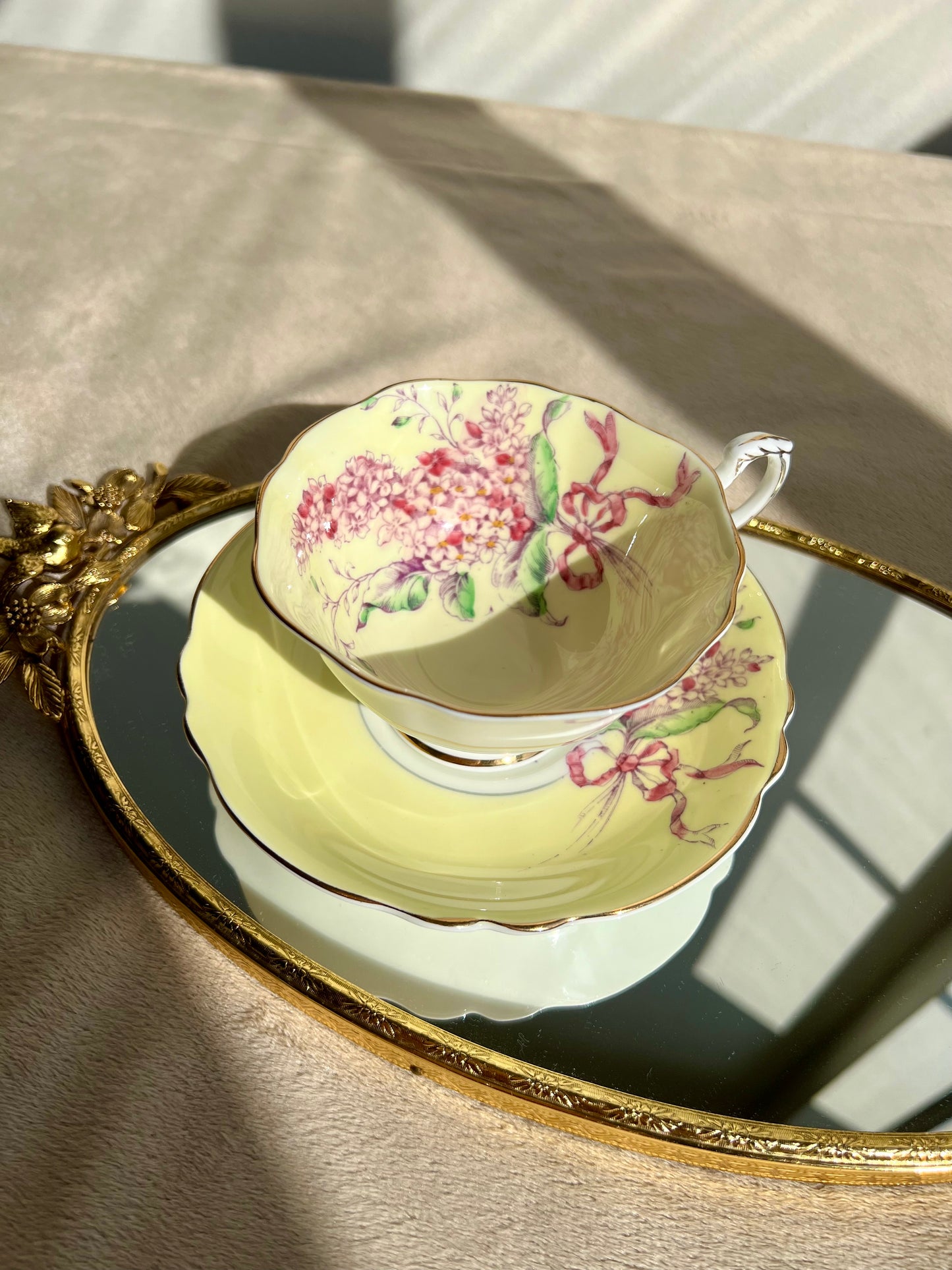 Paragon “Lilac” Double Warranted Vintage Teacup and Saucer from the 40s, English bone china