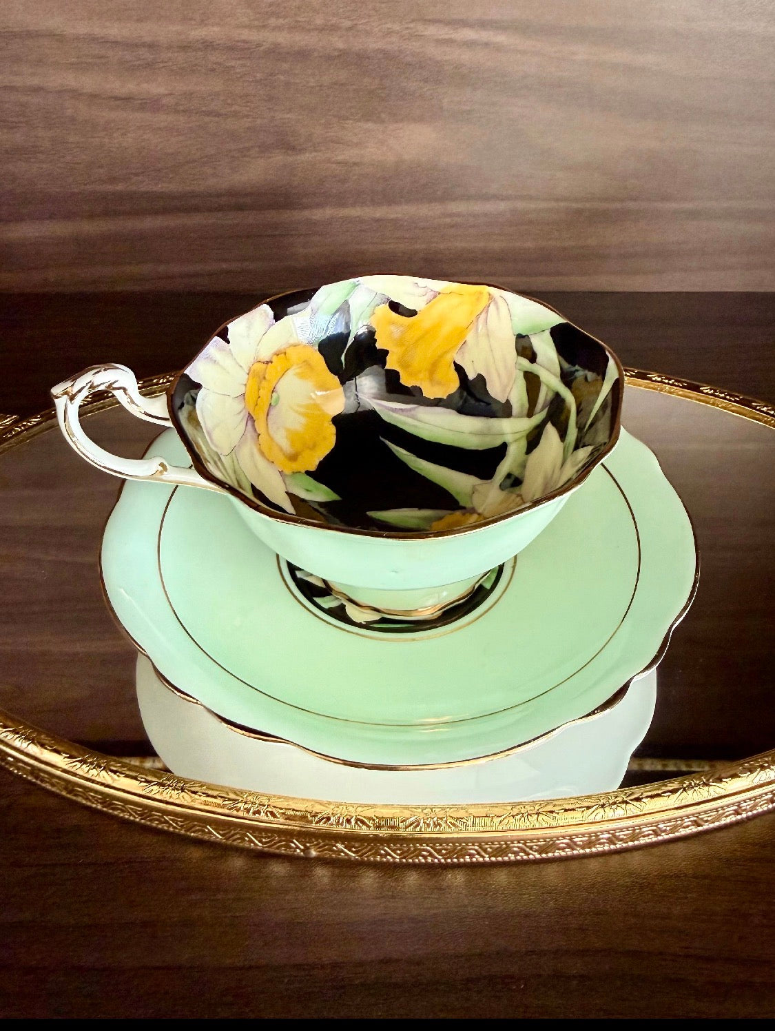 Antique 1940s Paragon Daffodil (Narcissus) Hand-Painted Porcelain Teacup and Saucer - Made in England