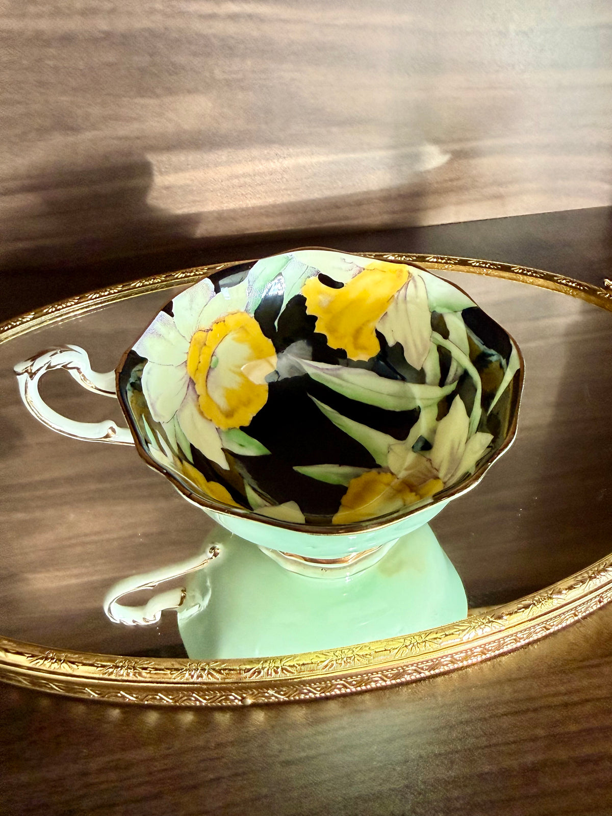 Antique 1940s Paragon Daffodil (Narcissus) Hand-Painted Porcelain Teacup and Saucer - Made in England
