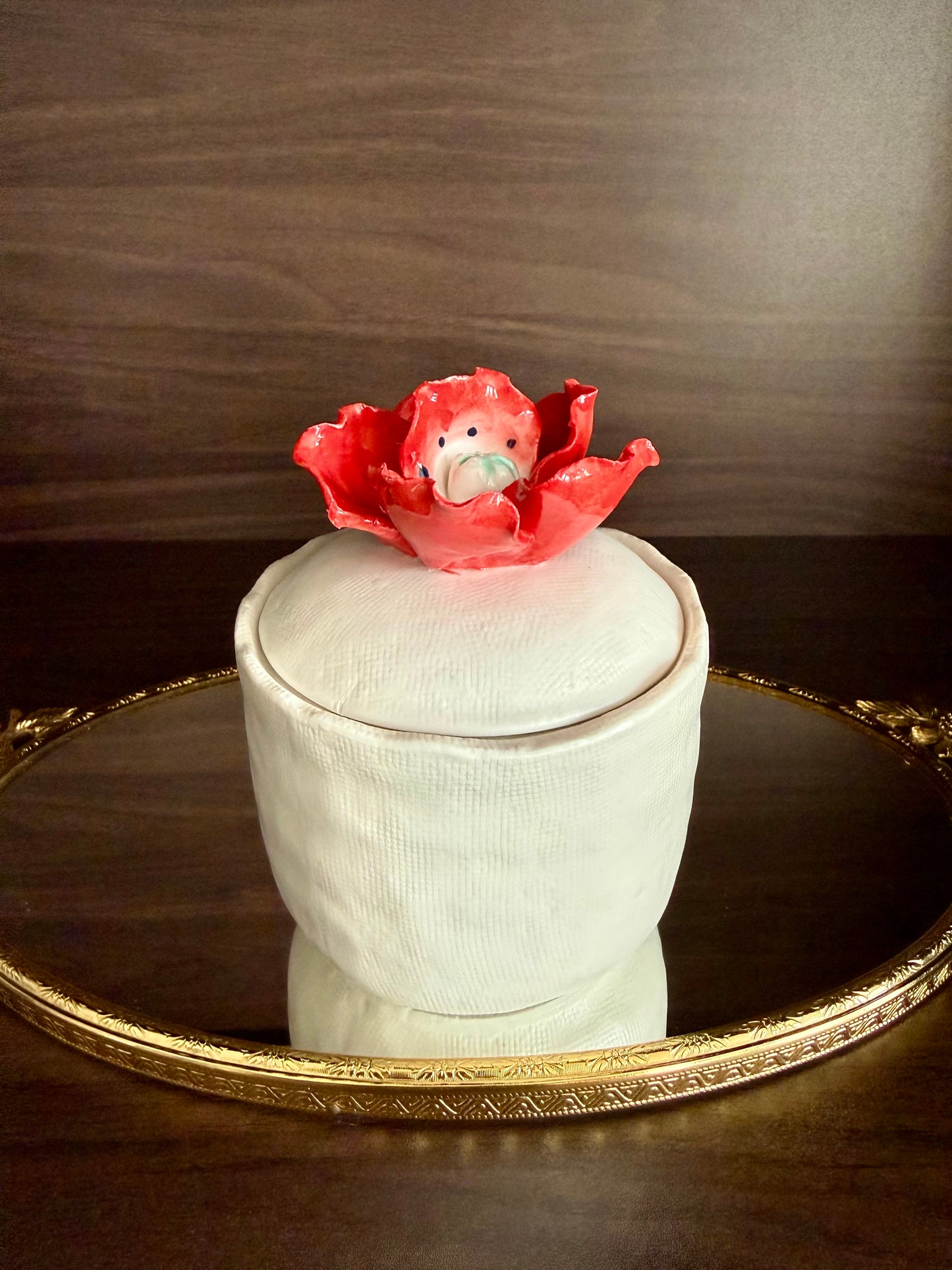“Sweet Red Poppy" Luxury White Ceramic Candle with Lid by Illume