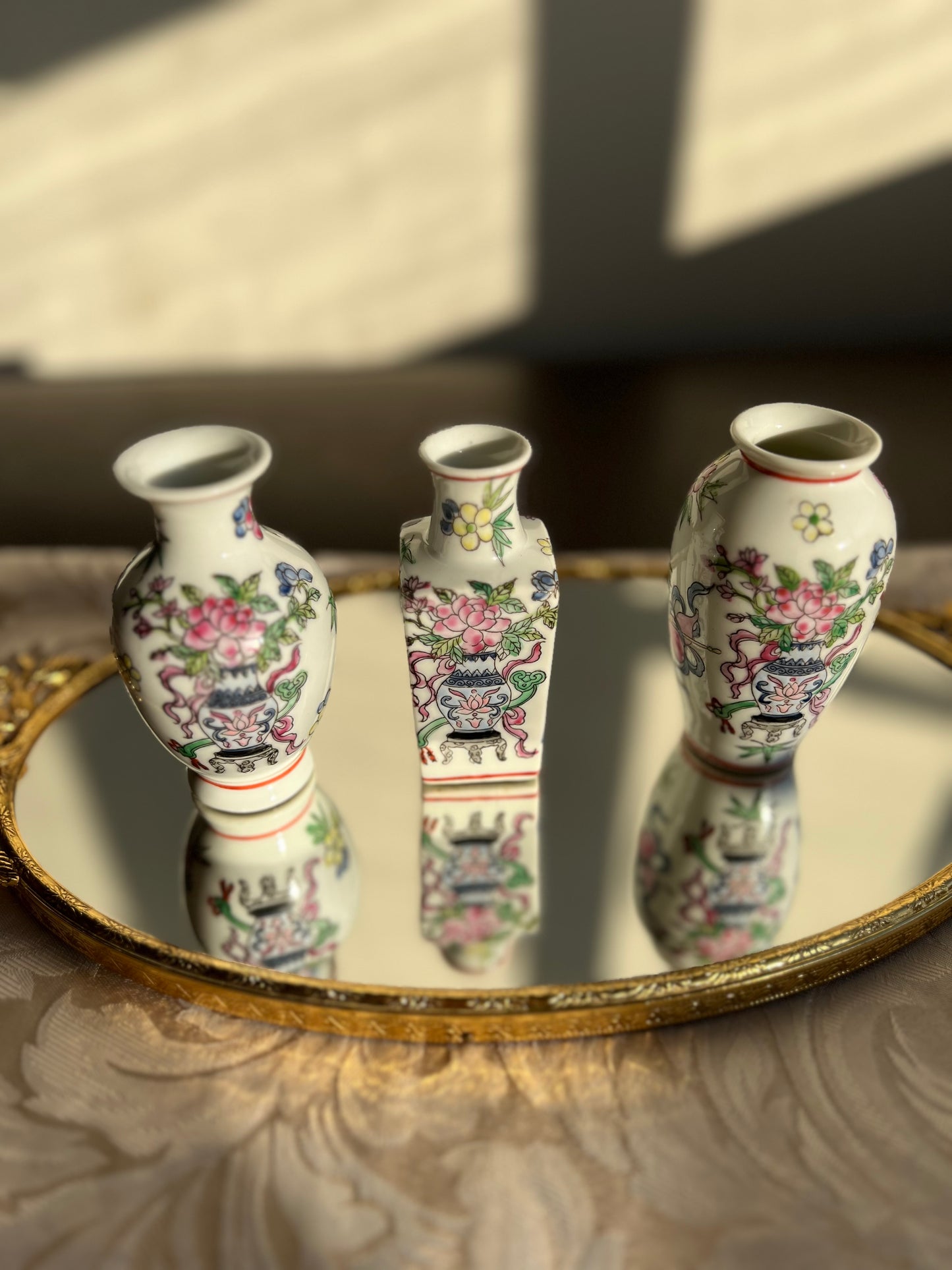 Vintage Miniature Chinese Porcelain Famille Rose Elegant Hand-painted Vase with Floral Decoration