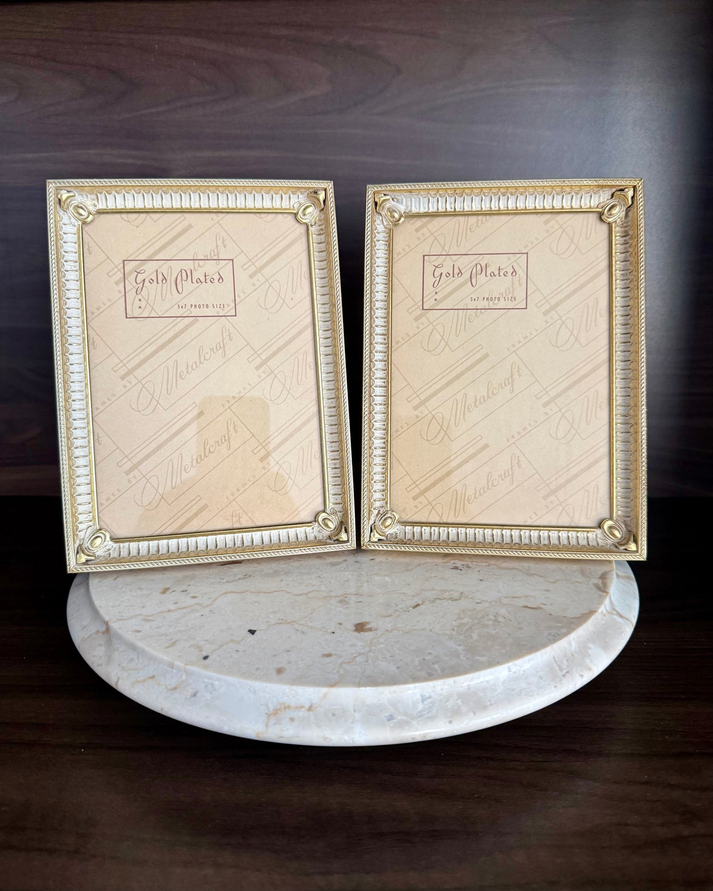 A Pair of Metalcraft Ornate Beautiful Gold-plated Picture/ Photo Frames (2 pcs)