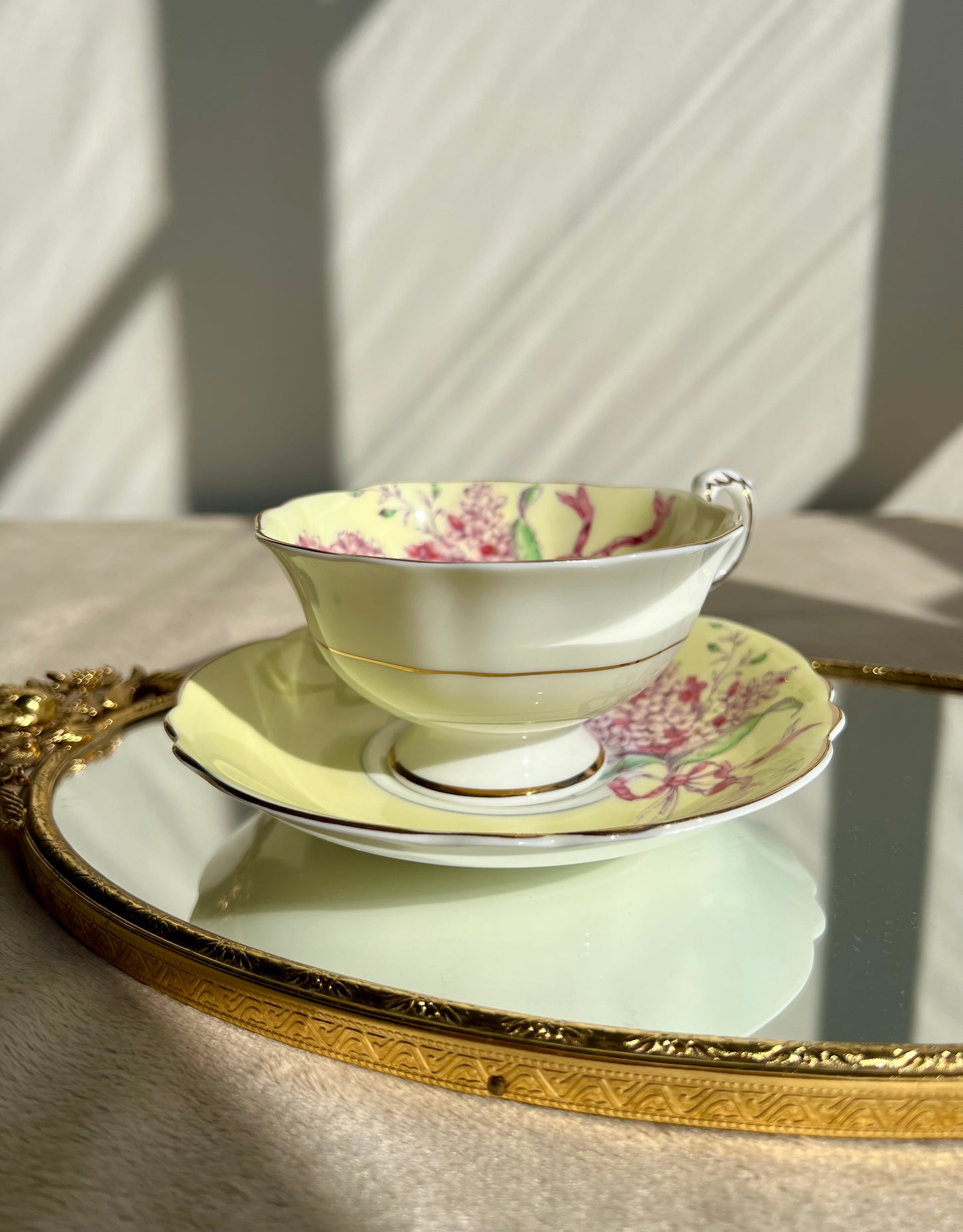 Paragon “Lilac” Double Warranted Vintage Teacup and Saucer from the 40s, English bone china