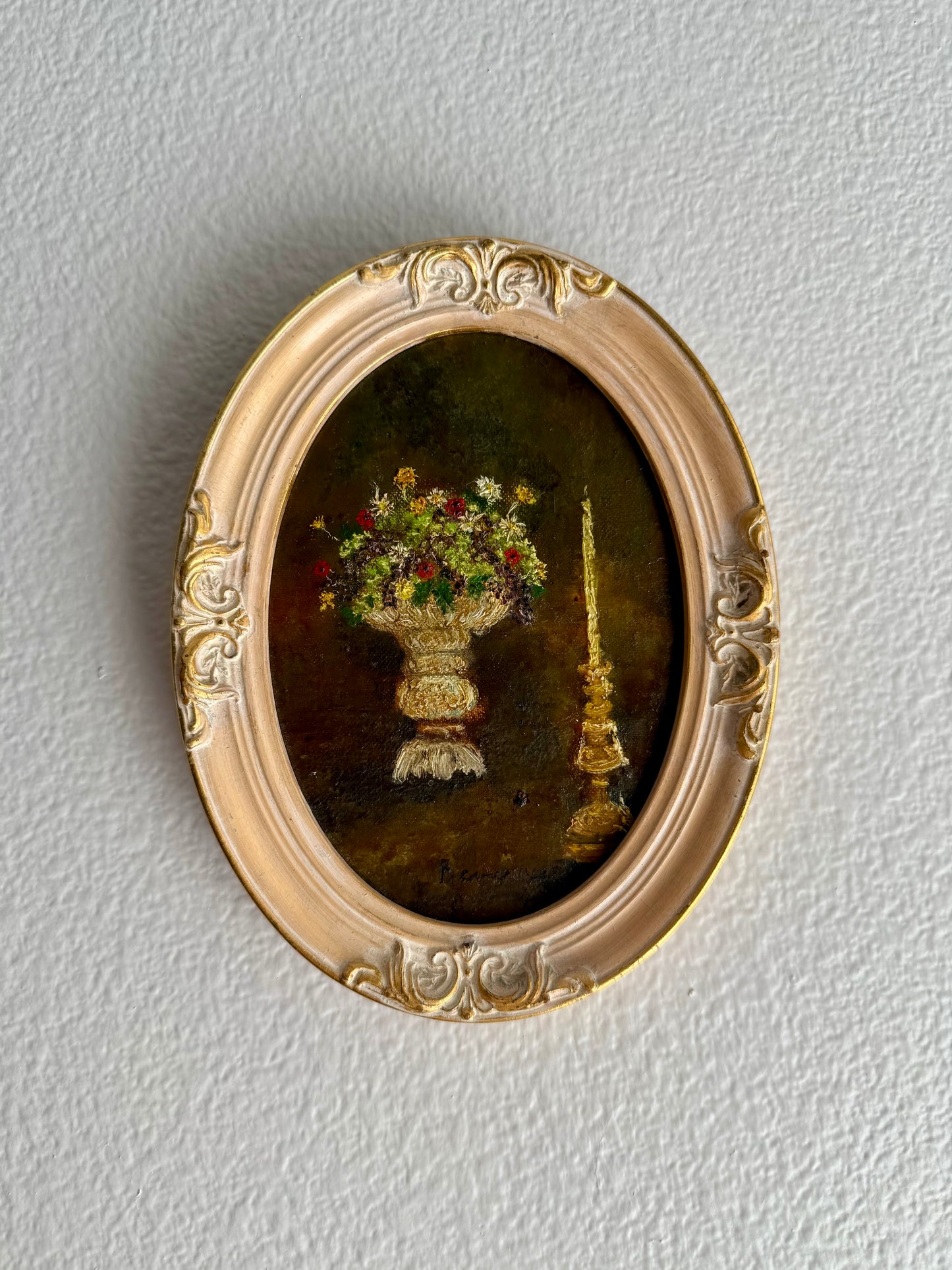 Still Life Signed Vintage Oval Oil Painting with Decorative Wooden Frame